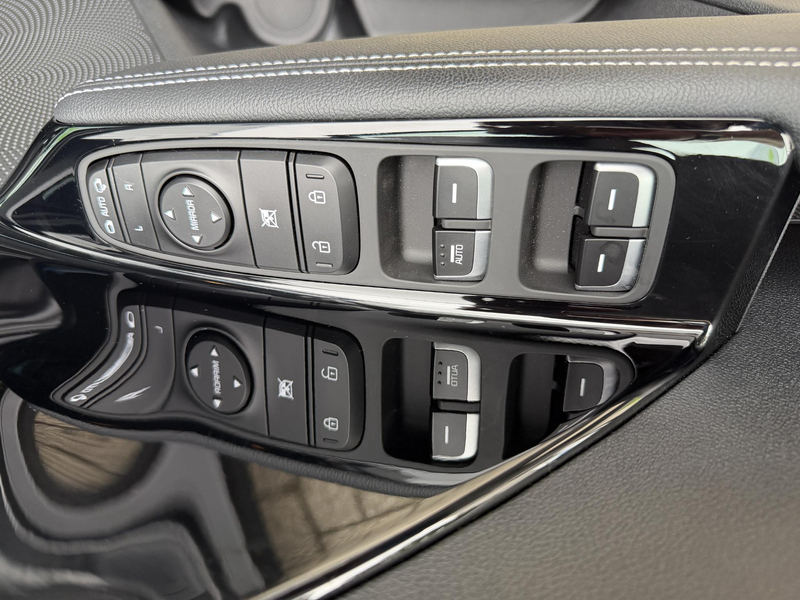 Kia e-Niro DynamicLine 39 kWh Stoelverwarming, Lage Km.St!! — photo 28