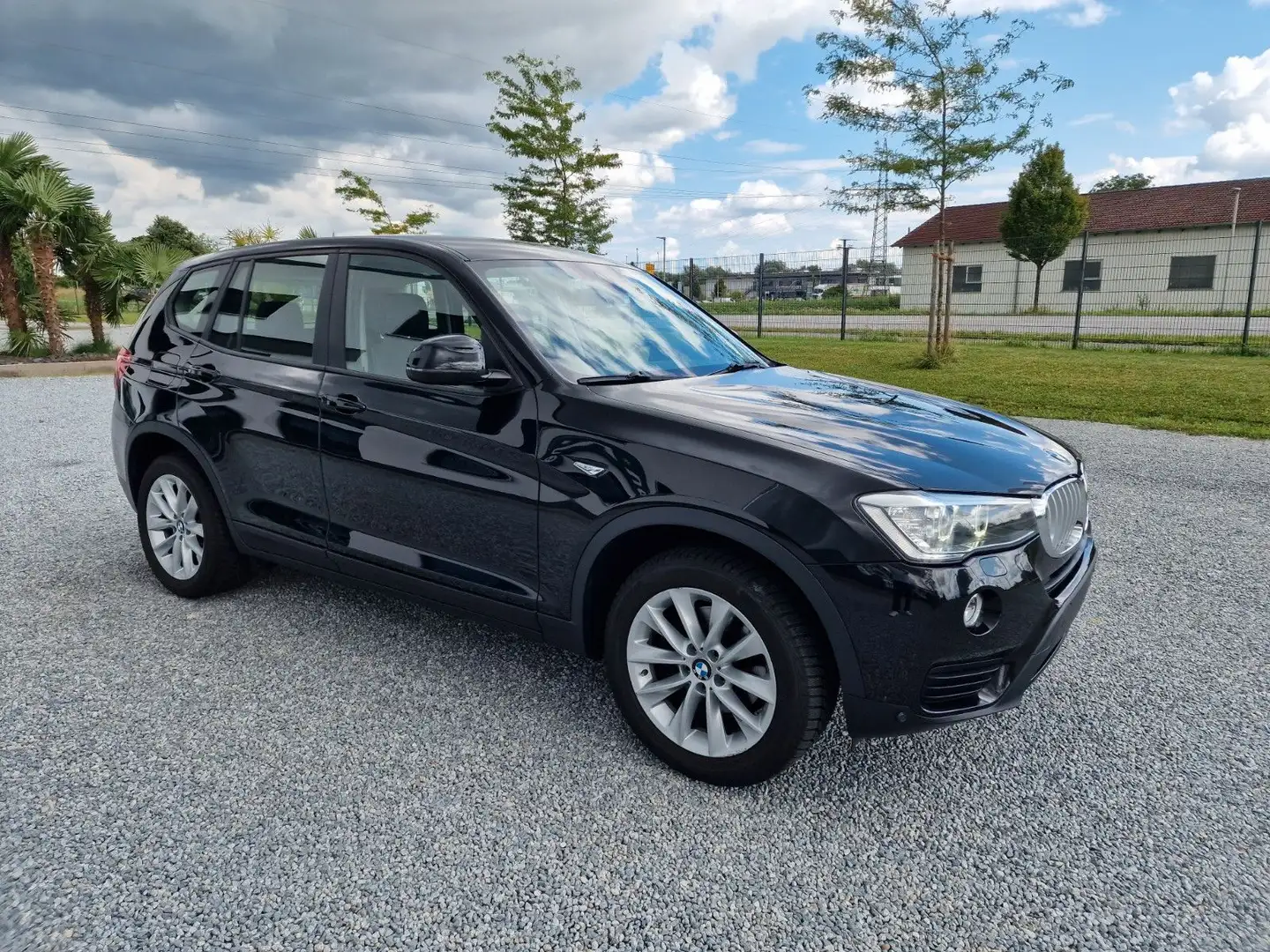 BMW X3 xDrive30d Advantage,Aut,Leder,Navi.Prof,HUD Schwarz - 1