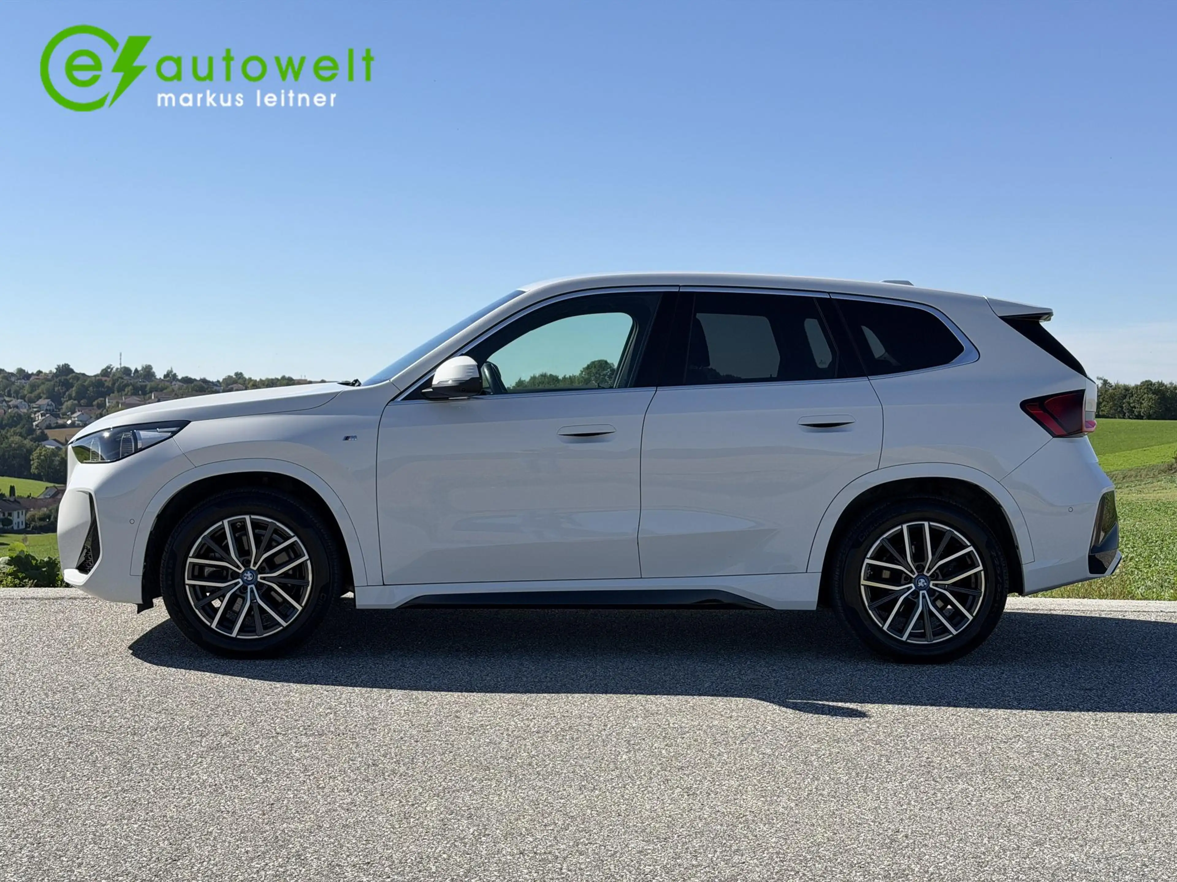 BMW iX1 xDrive30 M Sport 65kWh HeadUp Aktivsitz Totwinkel — photo 7