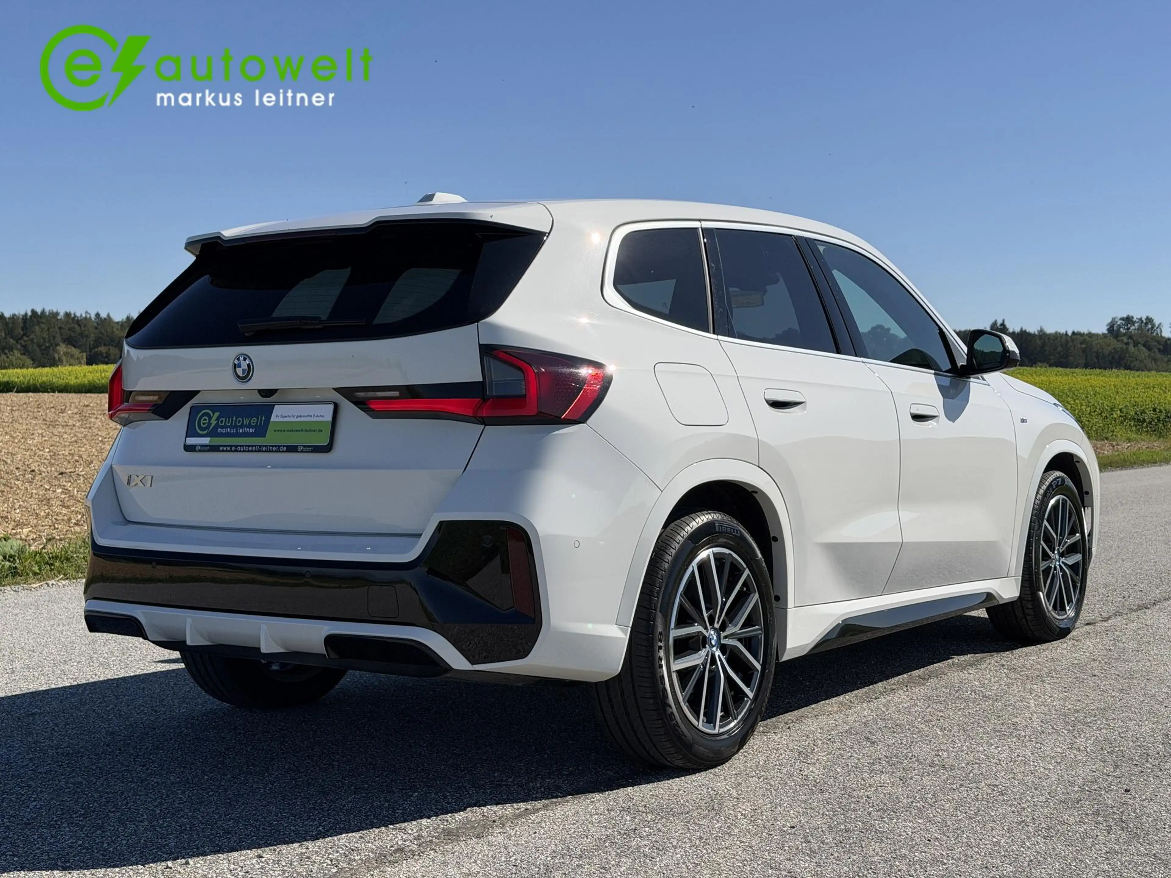 BMW iX1 xDrive30 M Sport 65kWh HeadUp Aktivsitz Totwinkel — photo 4