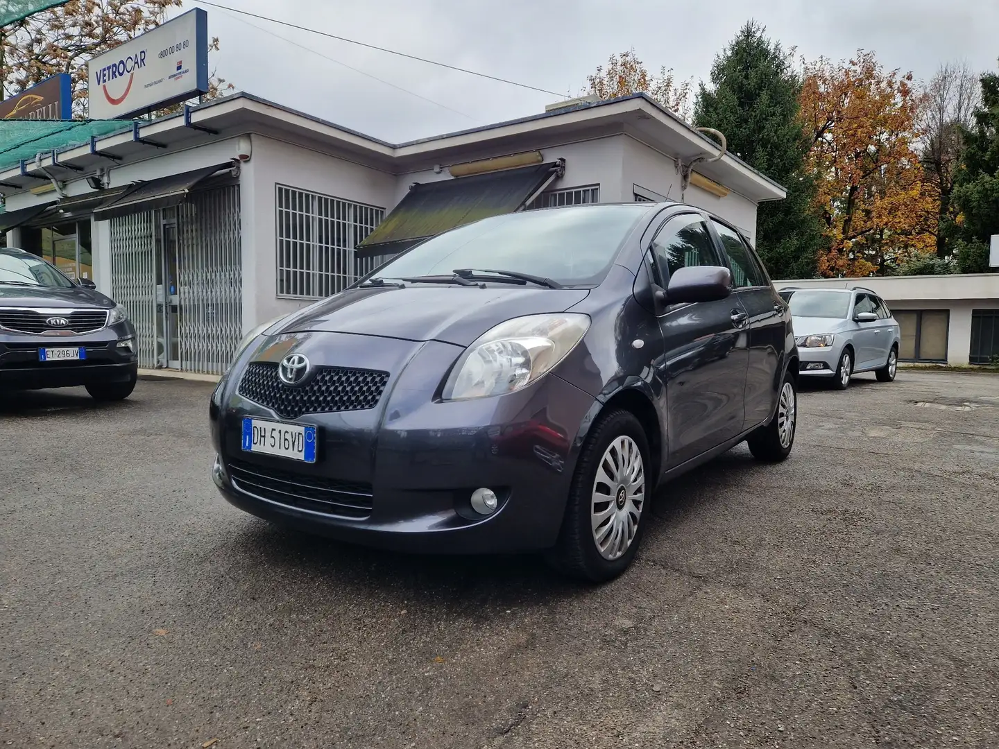 Toyota Yaris 5p 1.3 Navy Grigio - 1