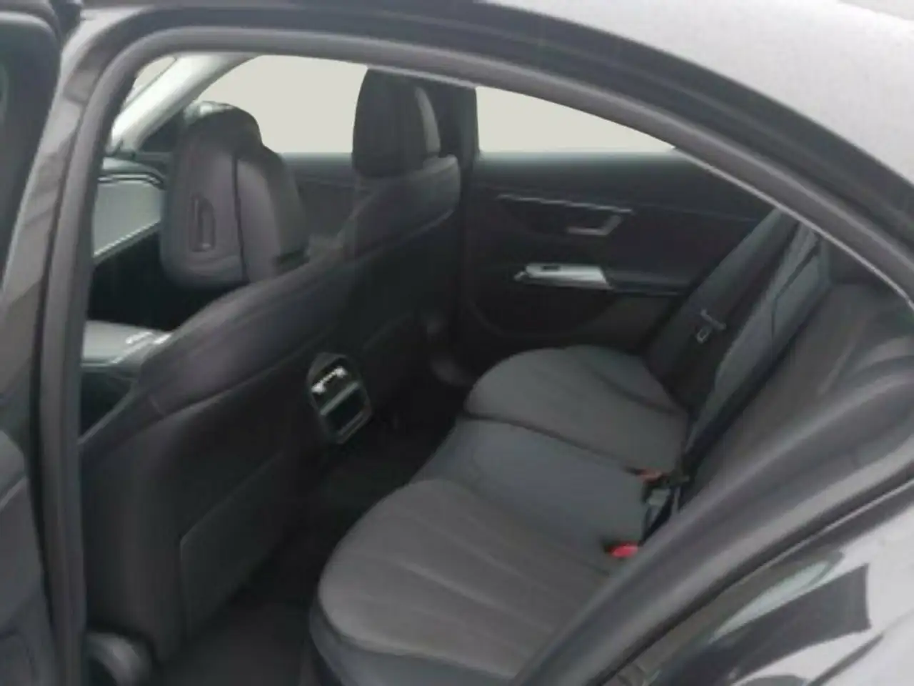 Mercedes-Benz E 200 AHK/LED/KAMERA/NAVI 13