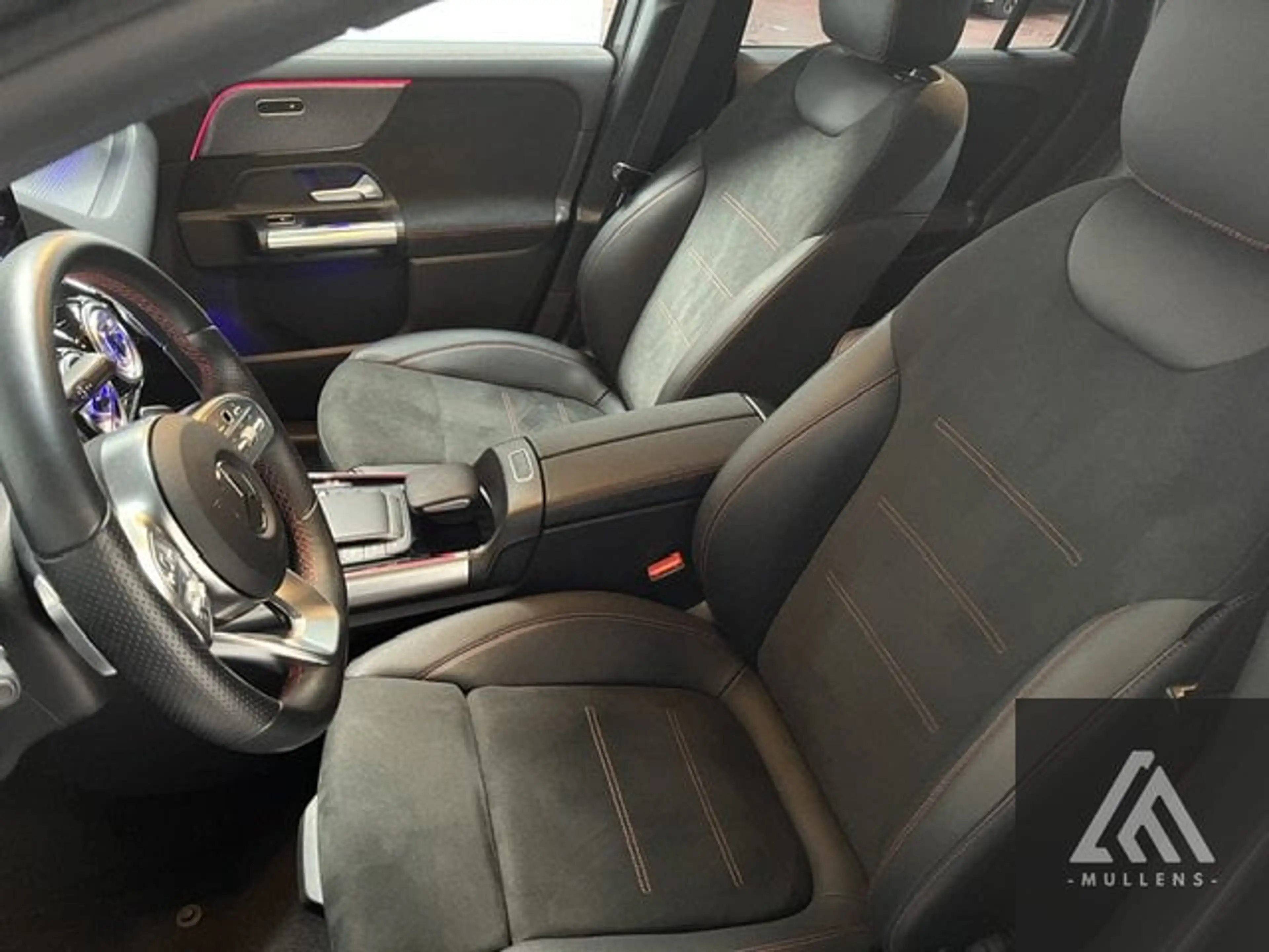 Mercedes-Benz EQA 250 250 AMG Line — photo 10