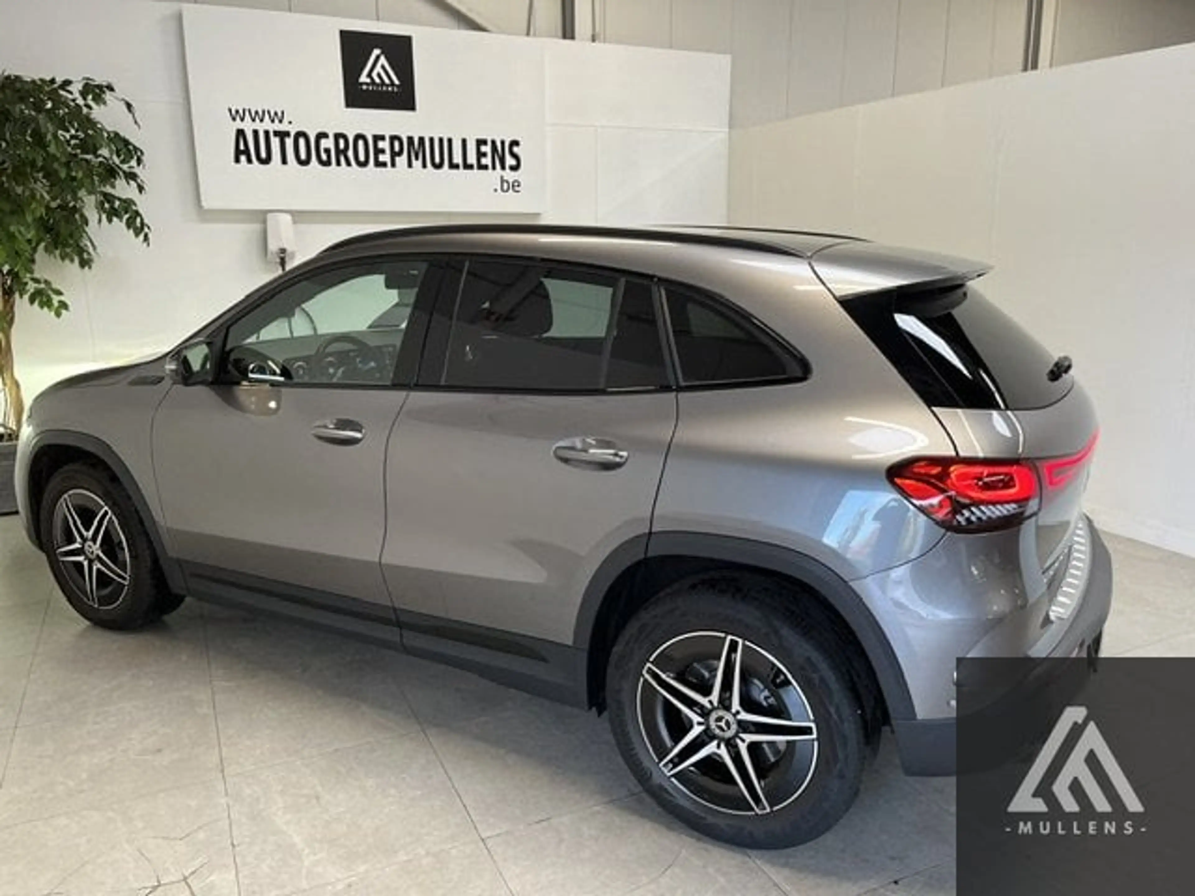 Mercedes-Benz EQA 250 250 AMG Line — photo 5