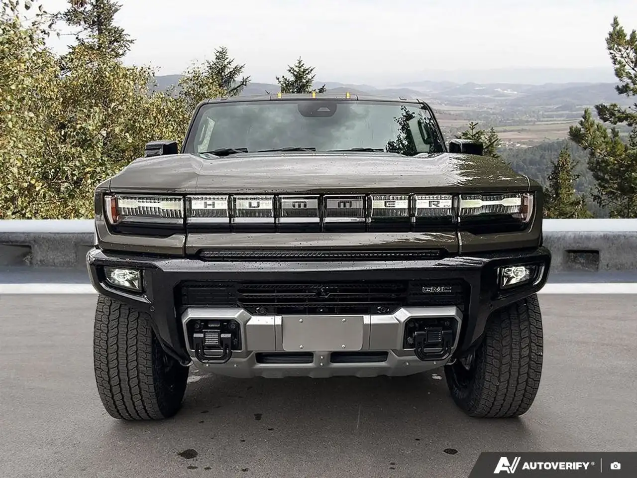 GMC HUMMER EV SUV снимка GMC HUMMER EV SUV