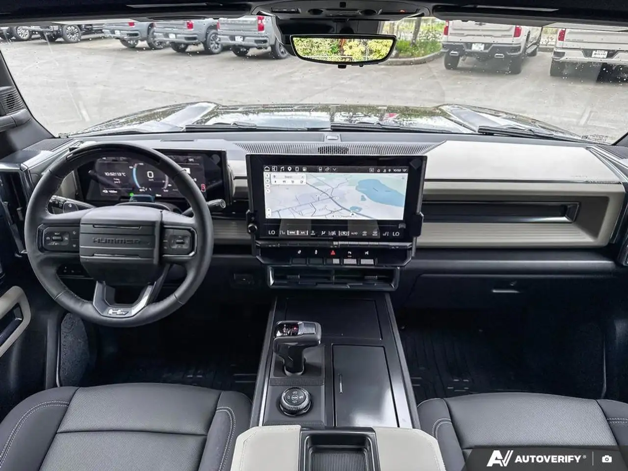 GMC HUMMER EV SUV снимка GMC HUMMER EV SUV