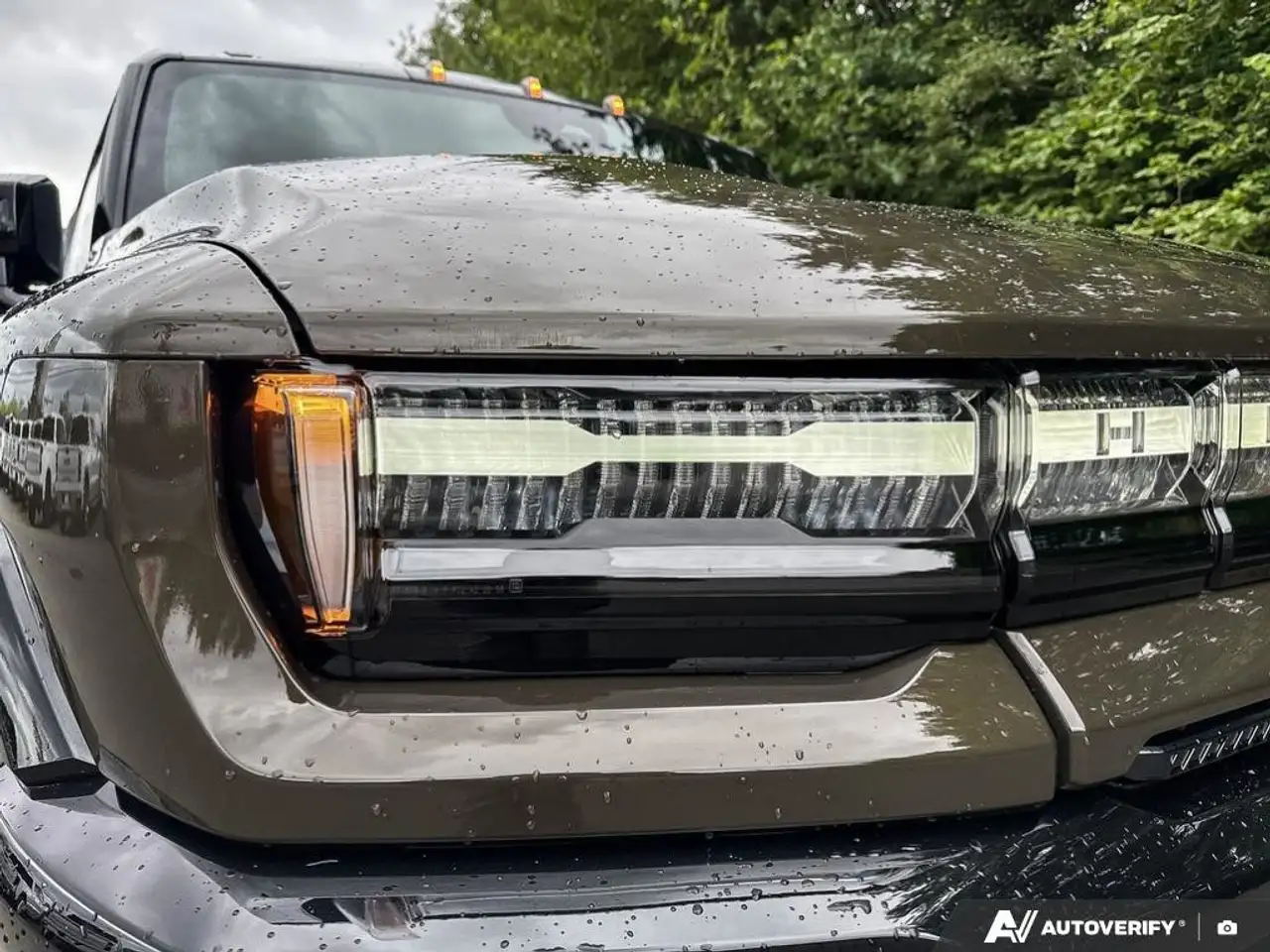 GMC HUMMER EV SUV снимка GMC HUMMER EV SUV