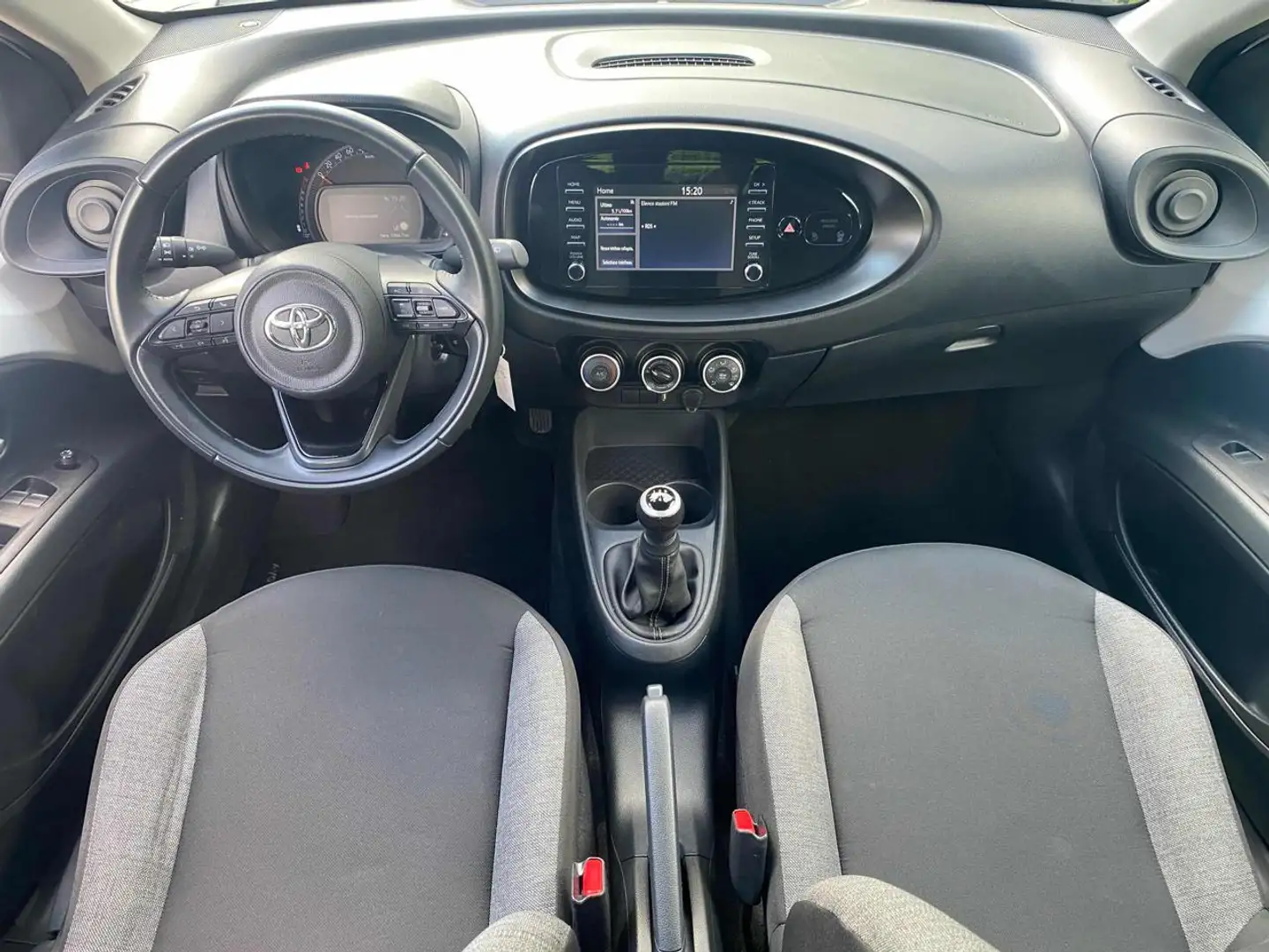 Toyota Aygo X solo 20000 km 1.0 VVT-i 72 CV 5 porte Active Bianco - 2