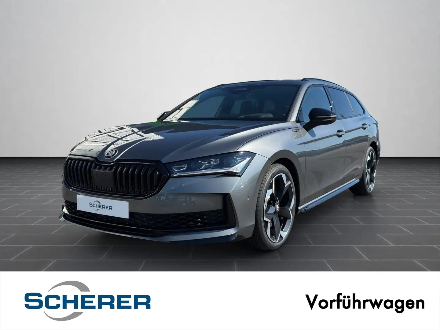 Skoda Superb Combi Sportline 2,0 TSI DSG 4x4 Pano/ Led Grau - 1