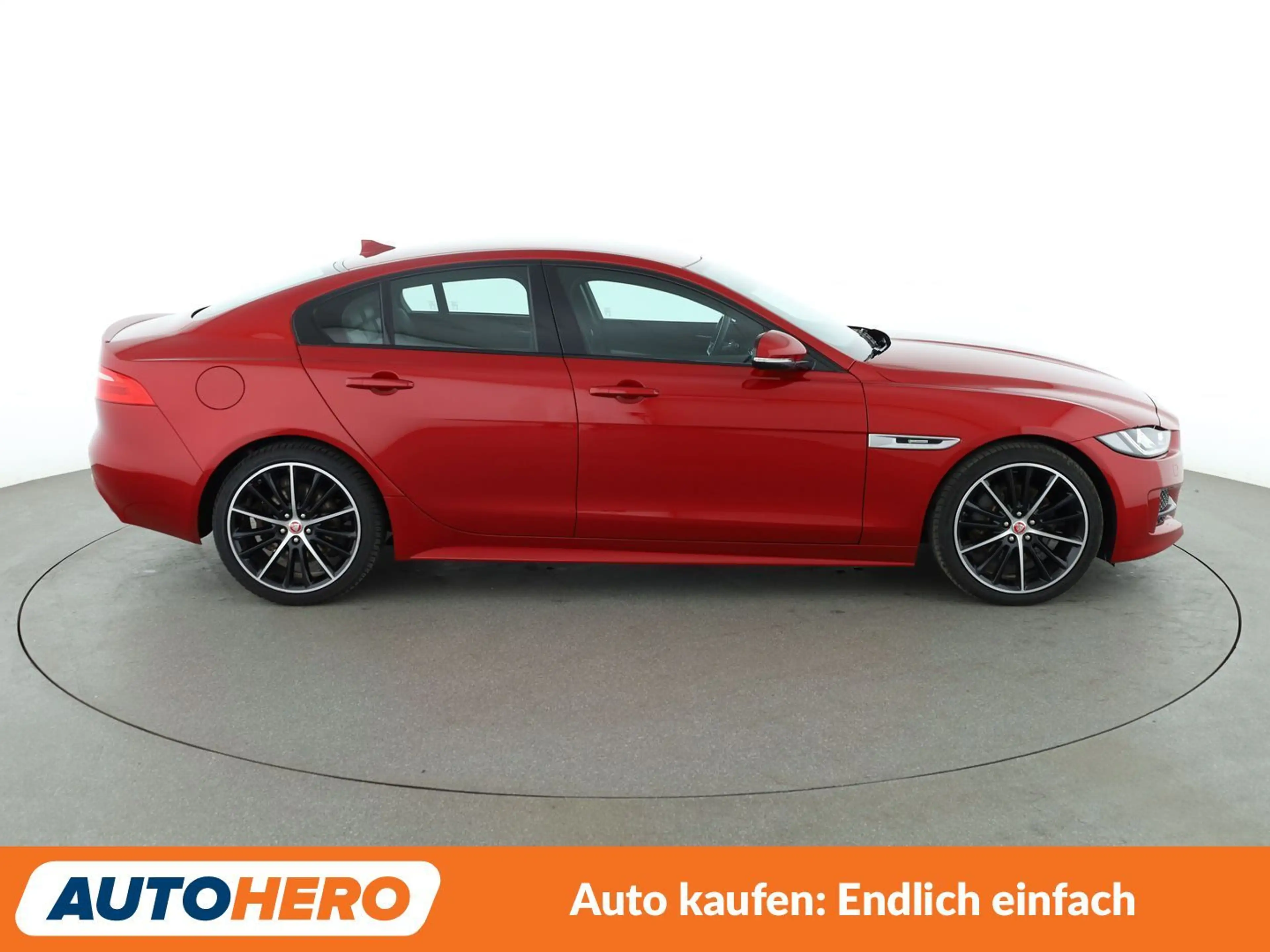 Jaguar XE 20d R-Sport Aut.*NAVI*TEMPO*BI-XENON*PDC*CAM*SHZ* — photo 7