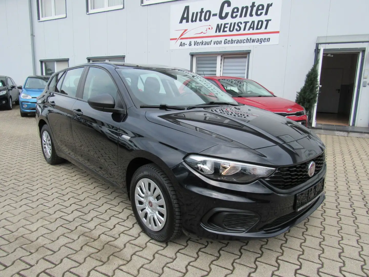 Fiat Tipo Street Negro - 1