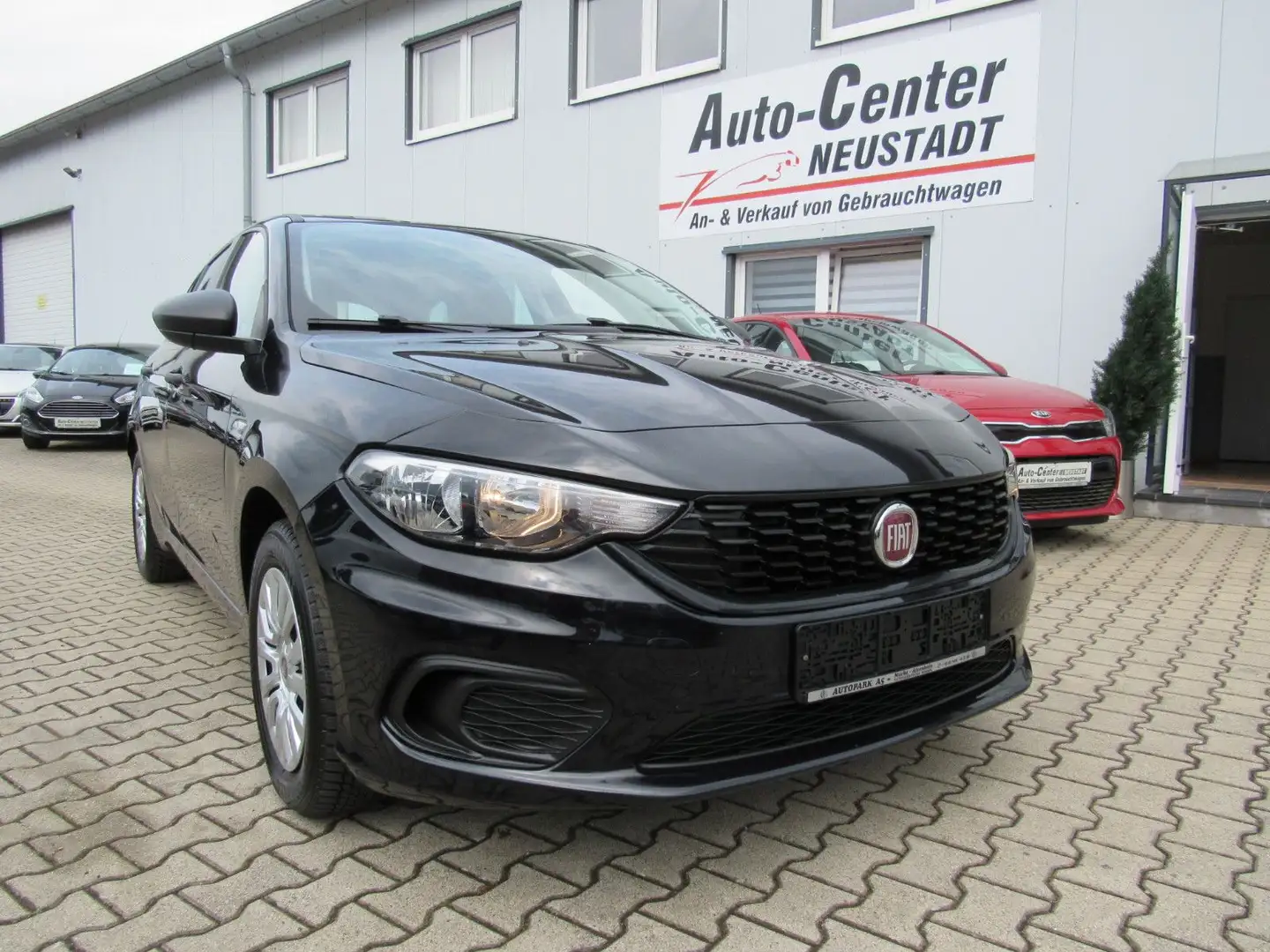 Fiat Tipo Street Negro - 2