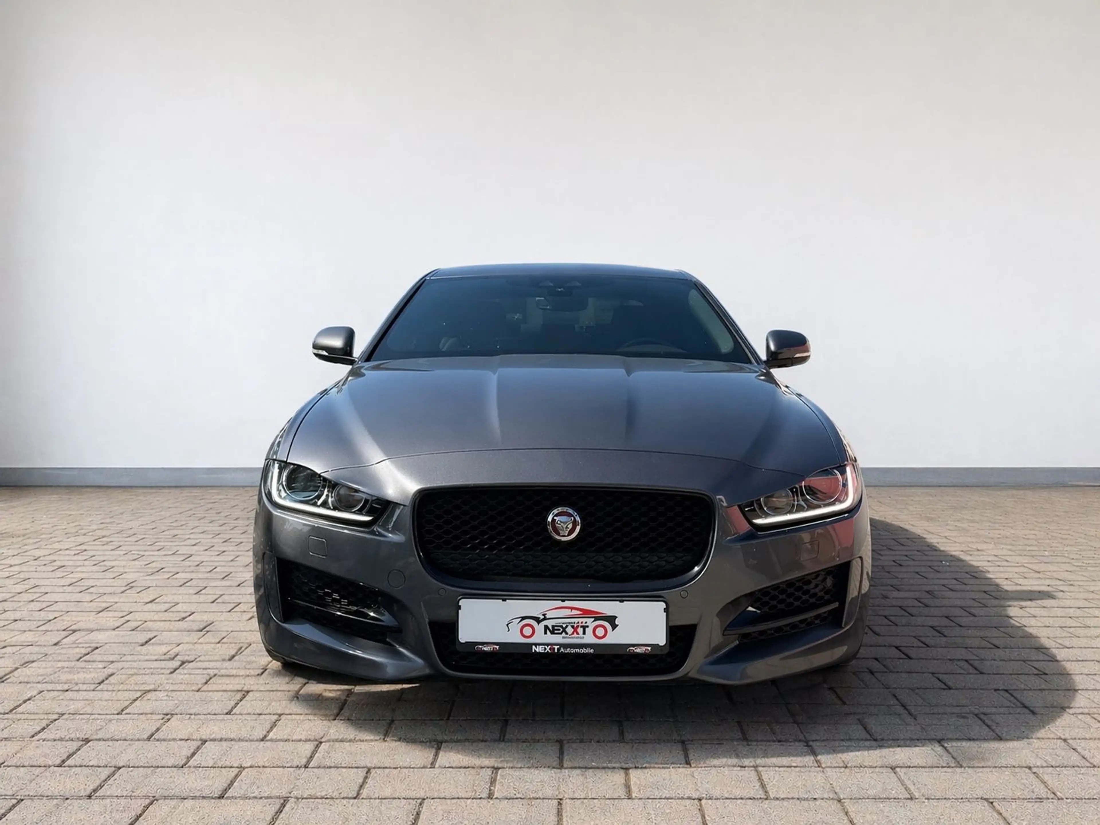 Jaguar XE R-Sport*Kamera*Soundsystem*Sitzheizung — photo 2
