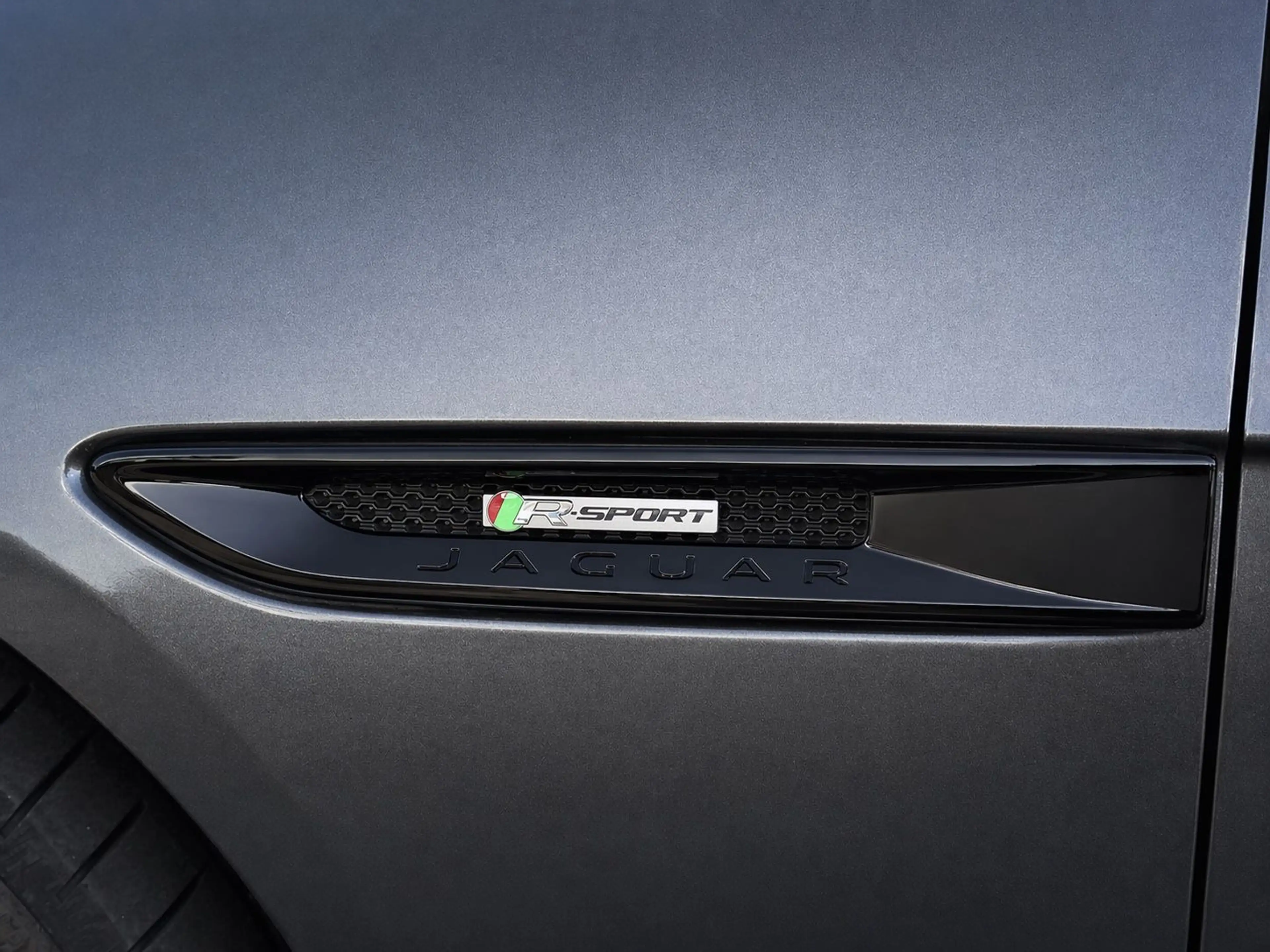 Jaguar XE R-Sport*Kamera*Soundsystem*Sitzheizung — photo 13
