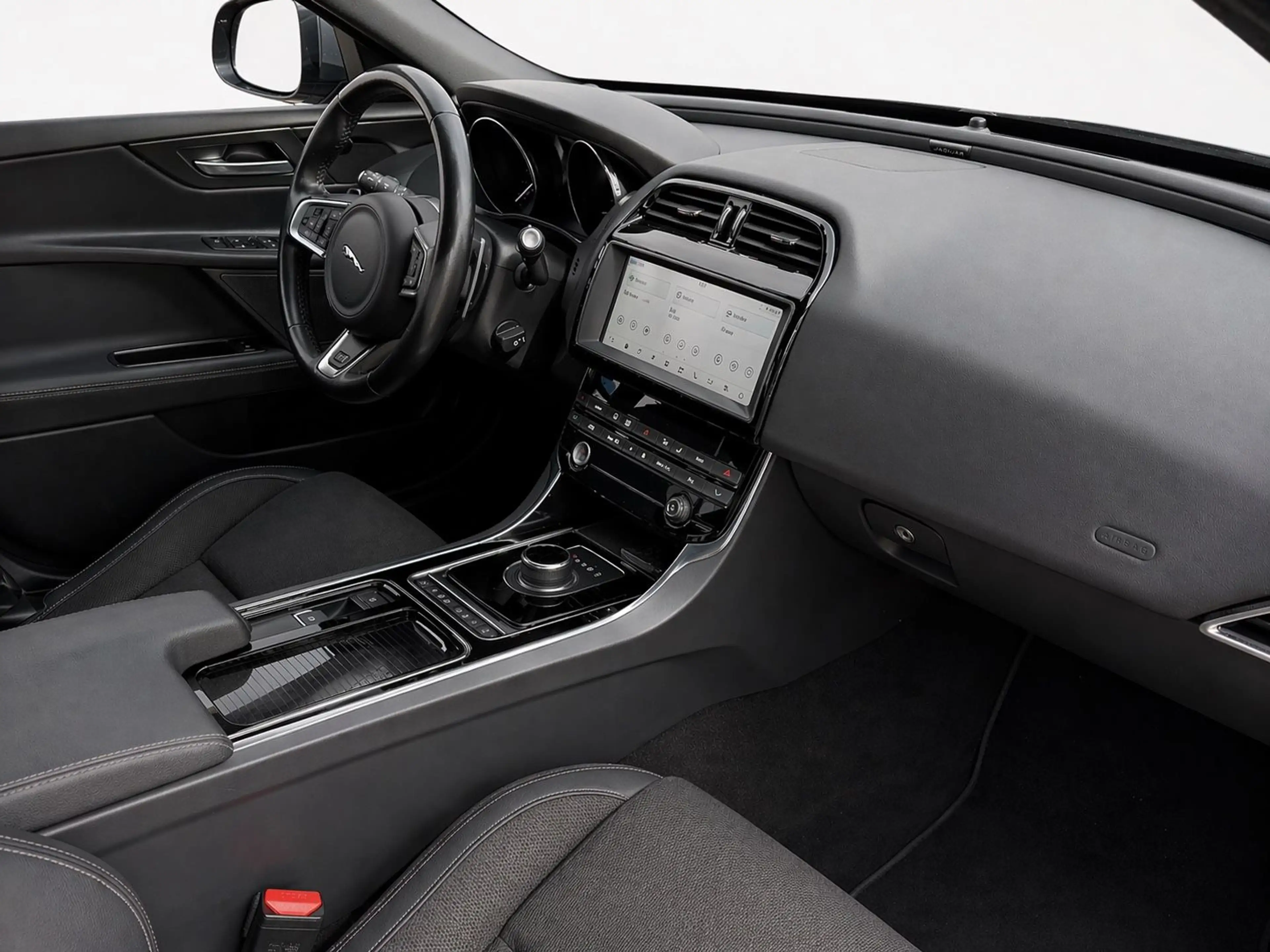 Jaguar XE R-Sport*Kamera*Soundsystem*Sitzheizung — photo 9
