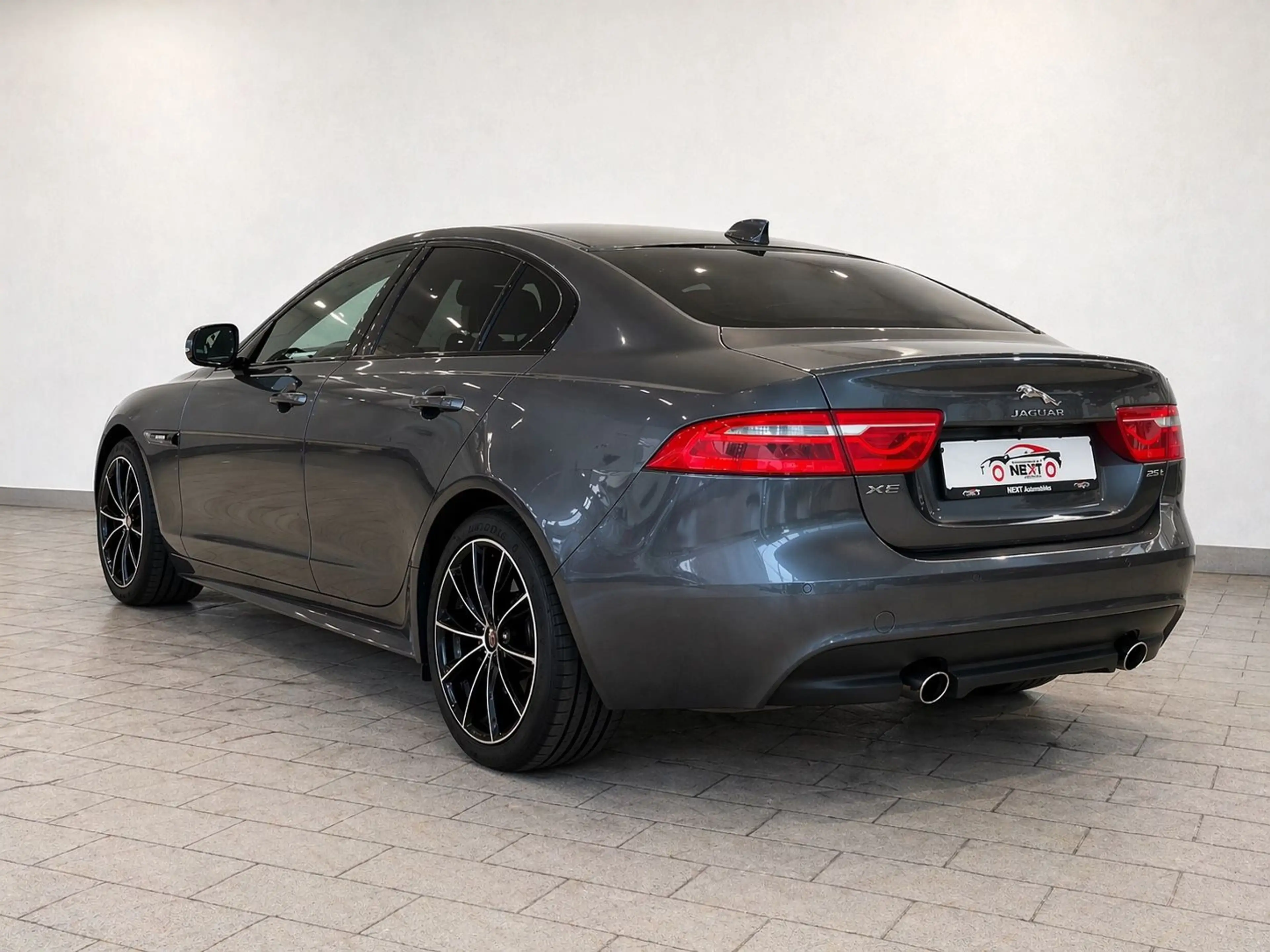 Jaguar XE R-Sport*Kamera*Soundsystem*Sitzheizung — photo 6