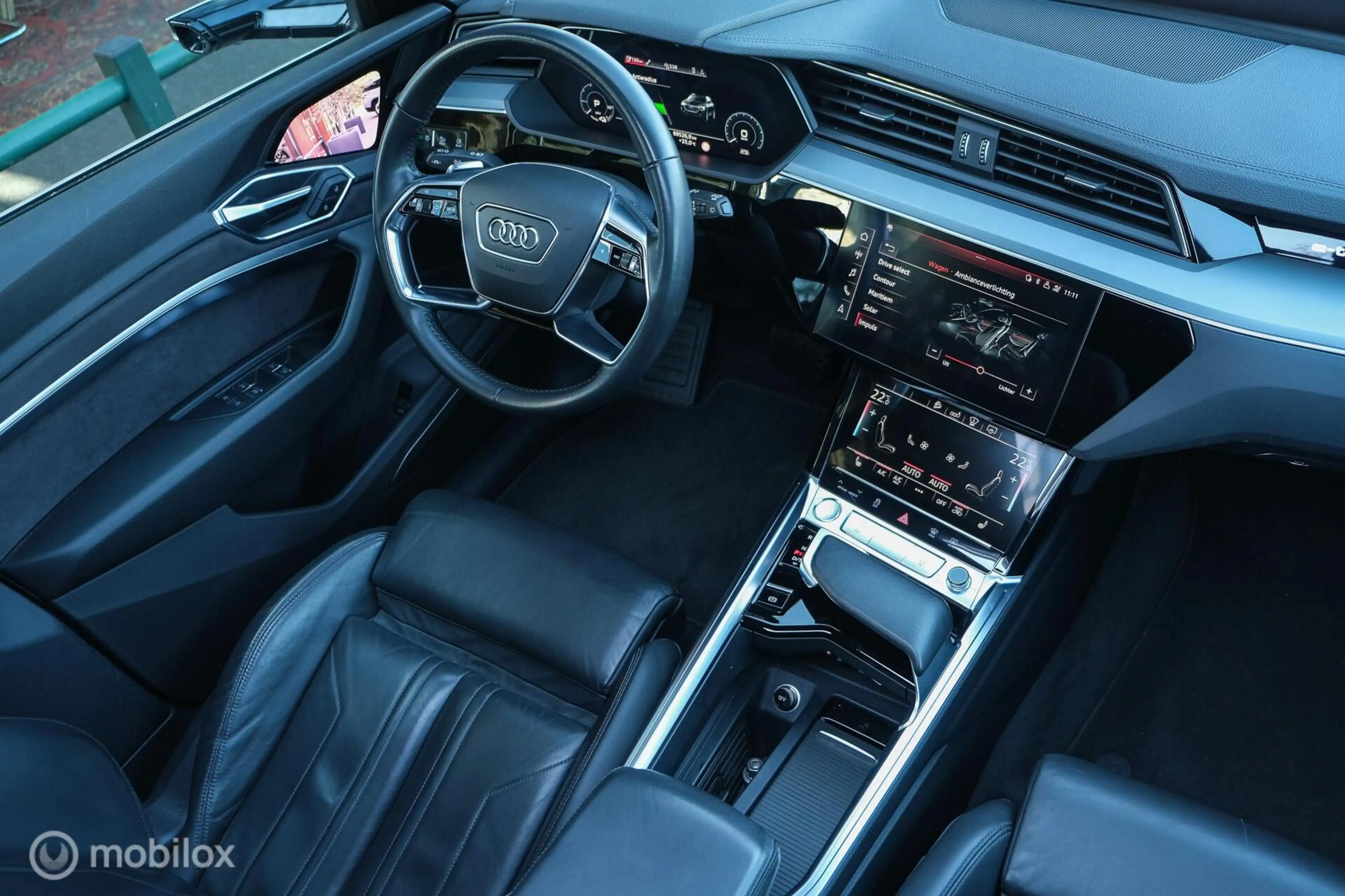 Audi e-tron 55 quattro Business edition Plus 95 kWh | Pano | A — photo 2