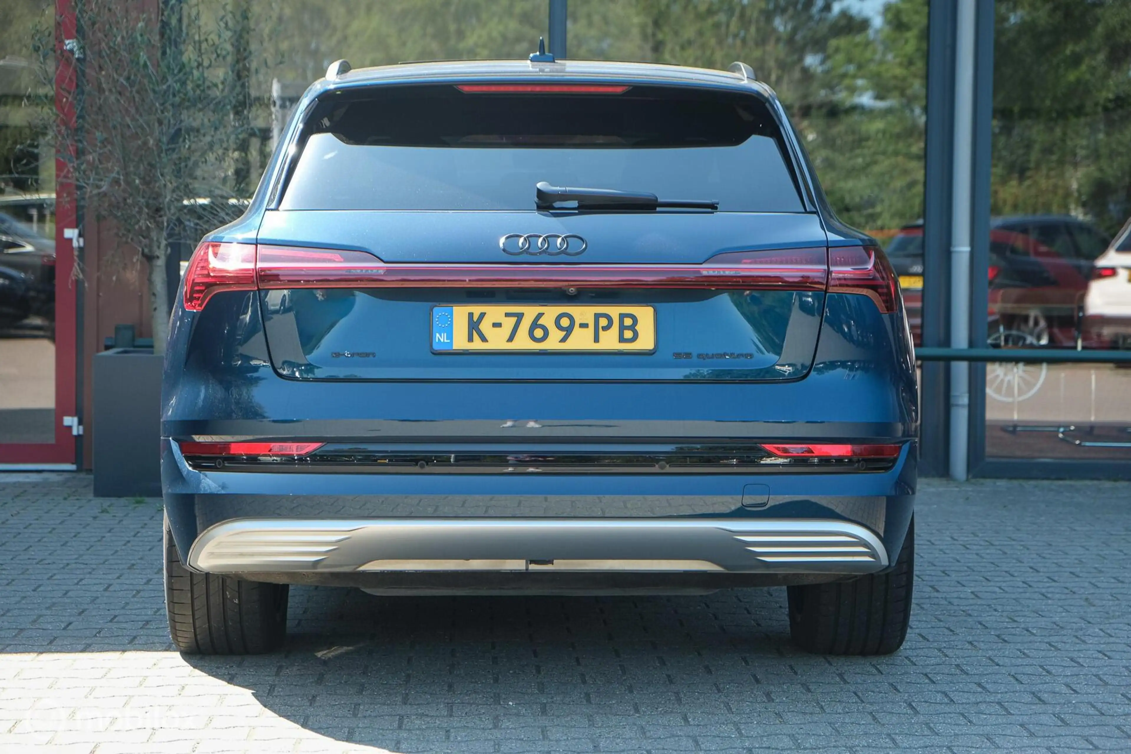 Audi e-tron 55 quattro Business edition Plus 95 kWh | Pano | A — photo 11