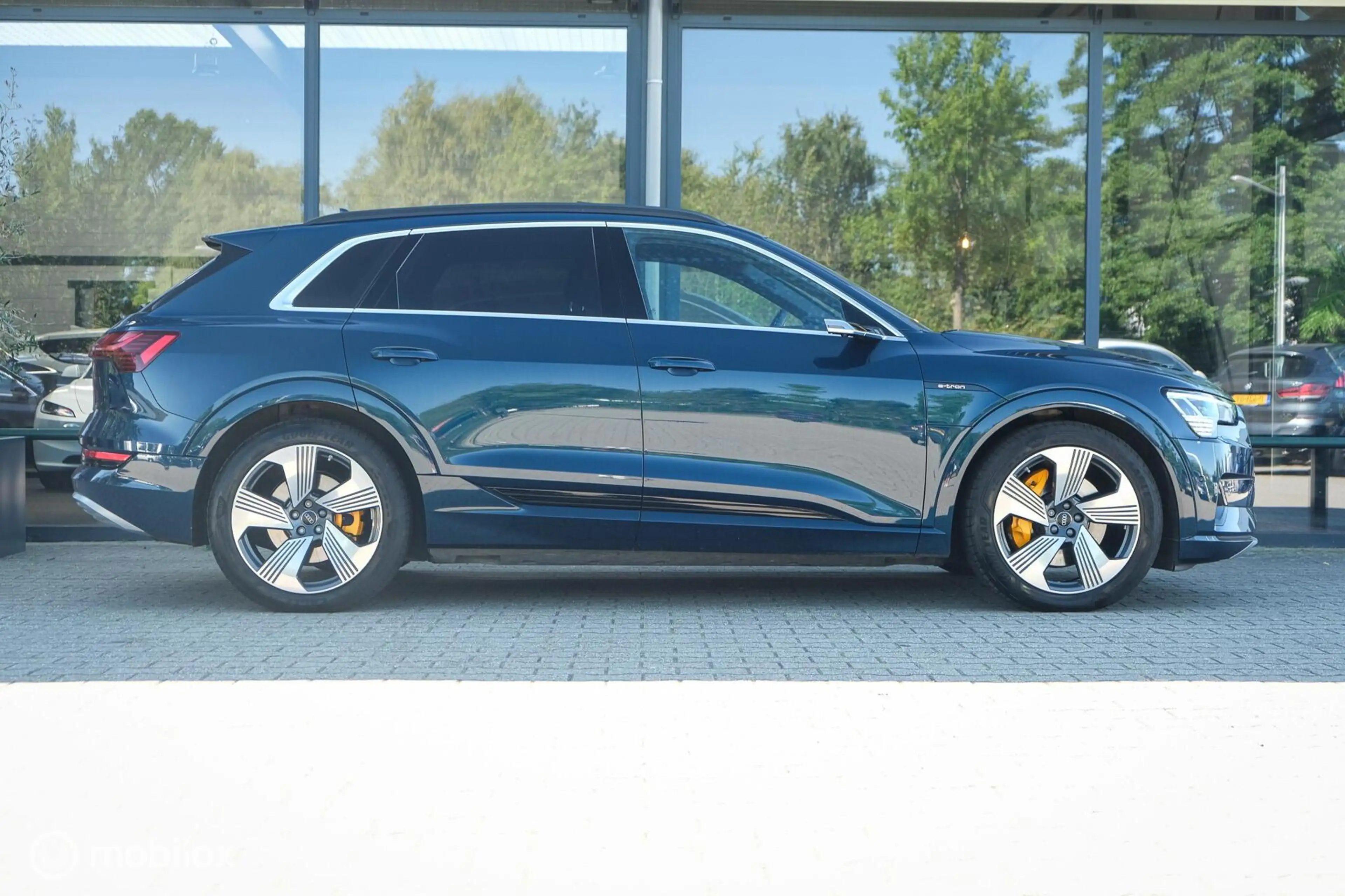 Audi e-tron 55 quattro Business edition Plus 95 kWh | Pano | A — photo 5