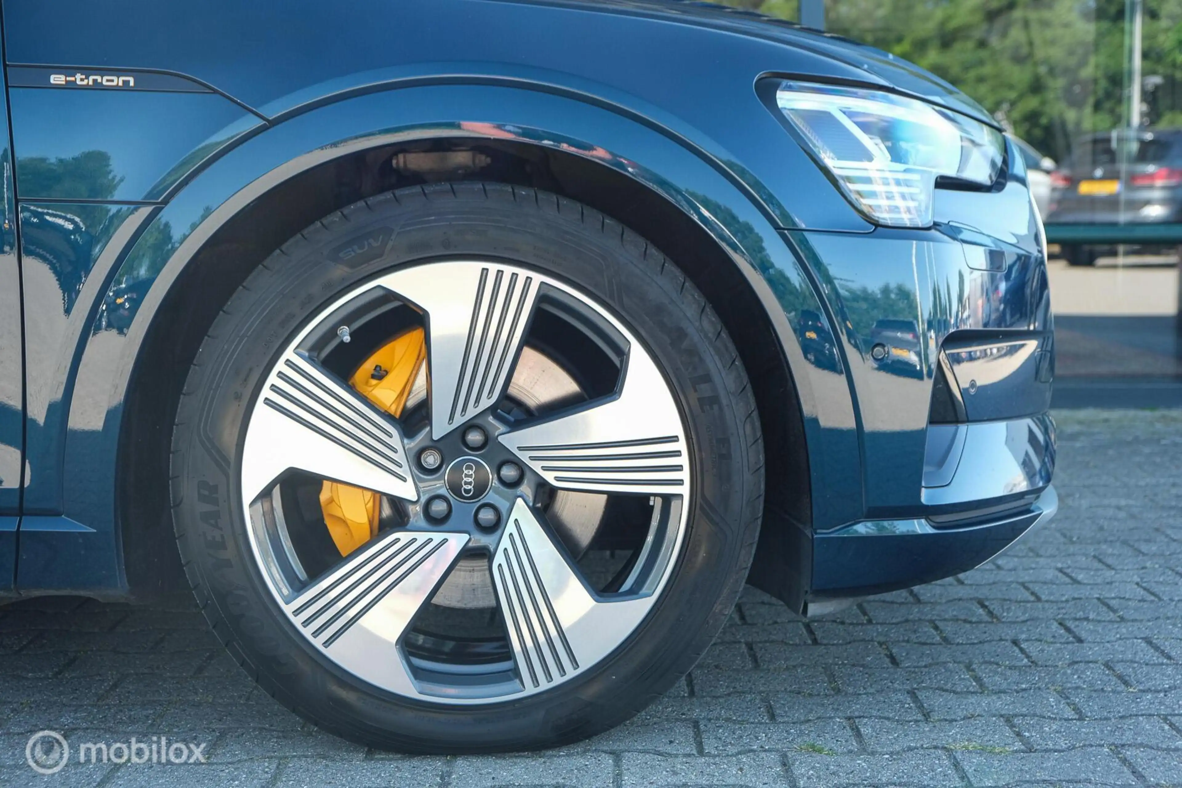 Audi e-tron 55 quattro Business edition Plus 95 kWh | Pano | A — photo 7