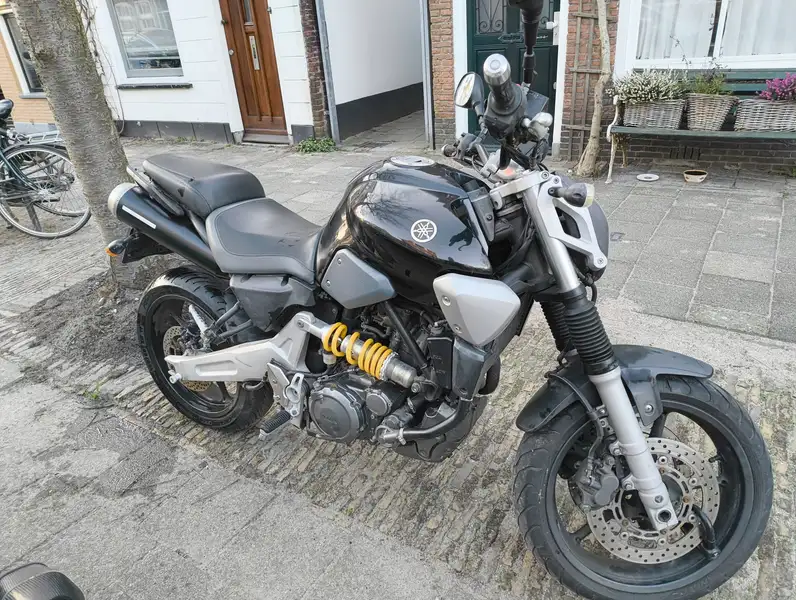 Yamaha MT-03 - foto 6