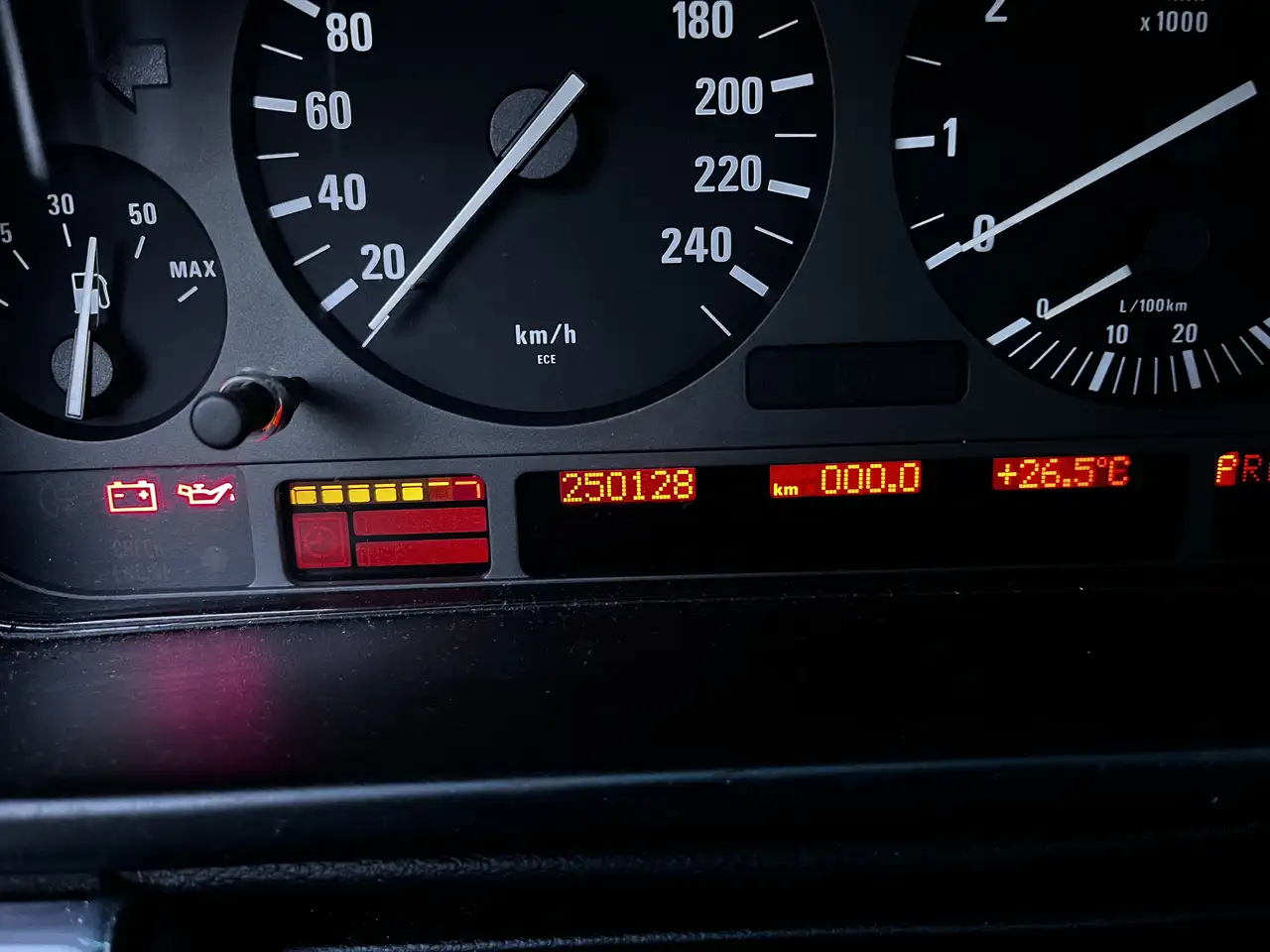 BMW 528i, foto 5