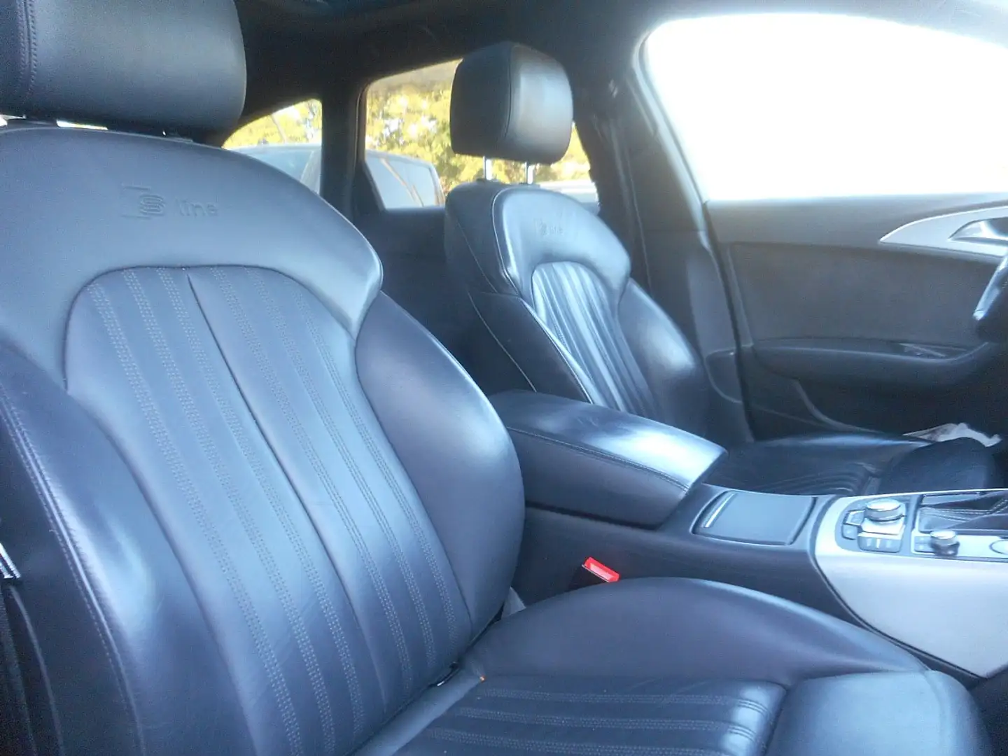 Audi A6 Avant 3,0 TDI clean Diesel Quattro intense S-tr... Grau - 2