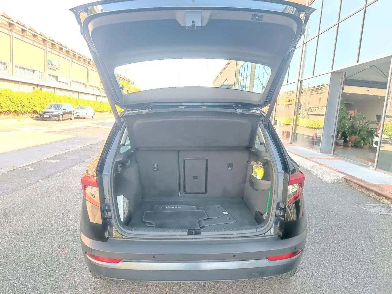 Skoda Karoq 1.6 TDI SCR DSG Ambition, миниатюра 9