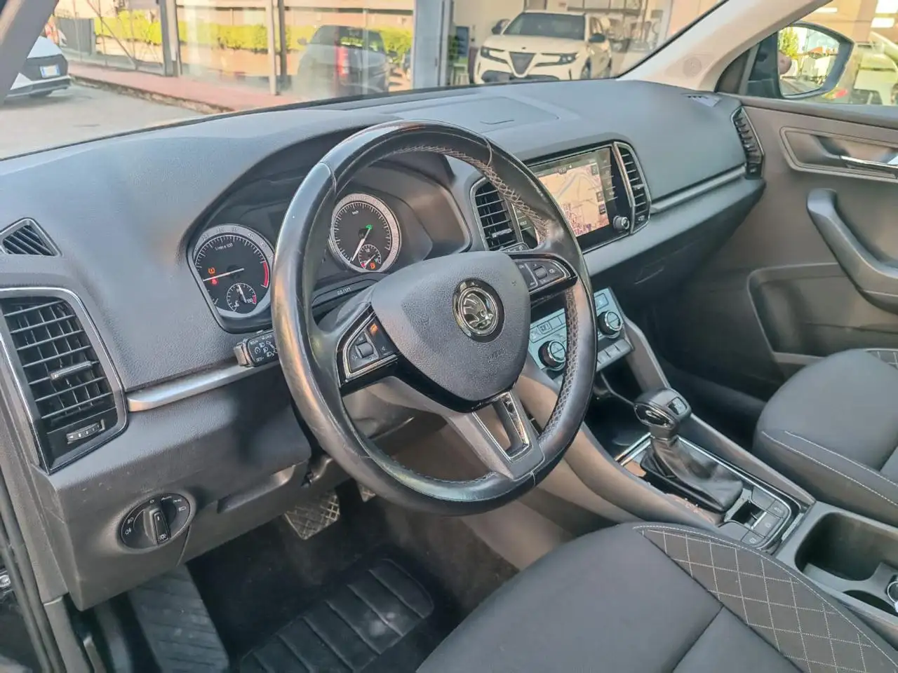 Skoda Karoq 1.6 TDI SCR DSG Ambition, миниатюра 2