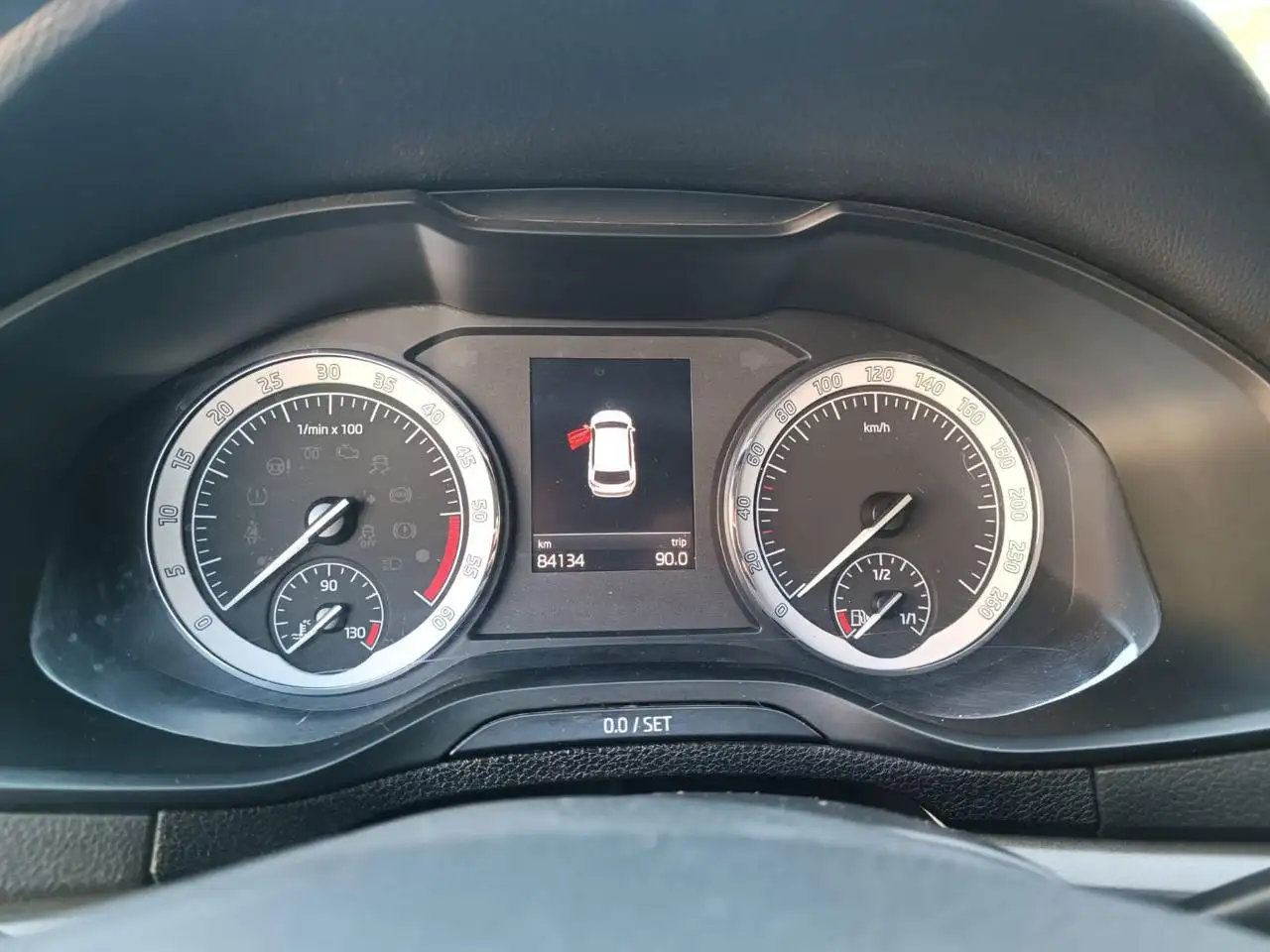 Skoda Karoq 1.6 TDI SCR DSG Ambition, миниатюра 3