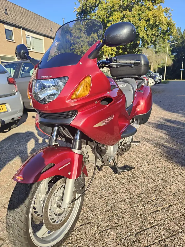 Honda NT 650