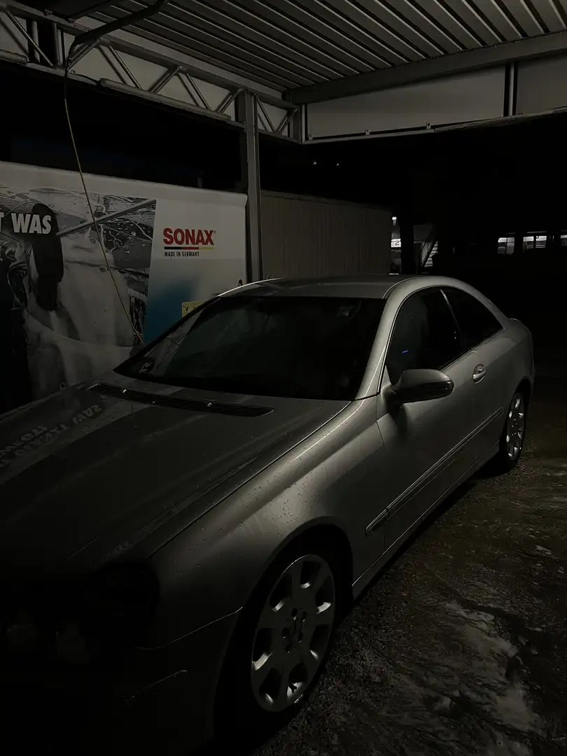 Mercedes-Benz CLK 200 Coupe CGI Elegance mit Umbauten - 2