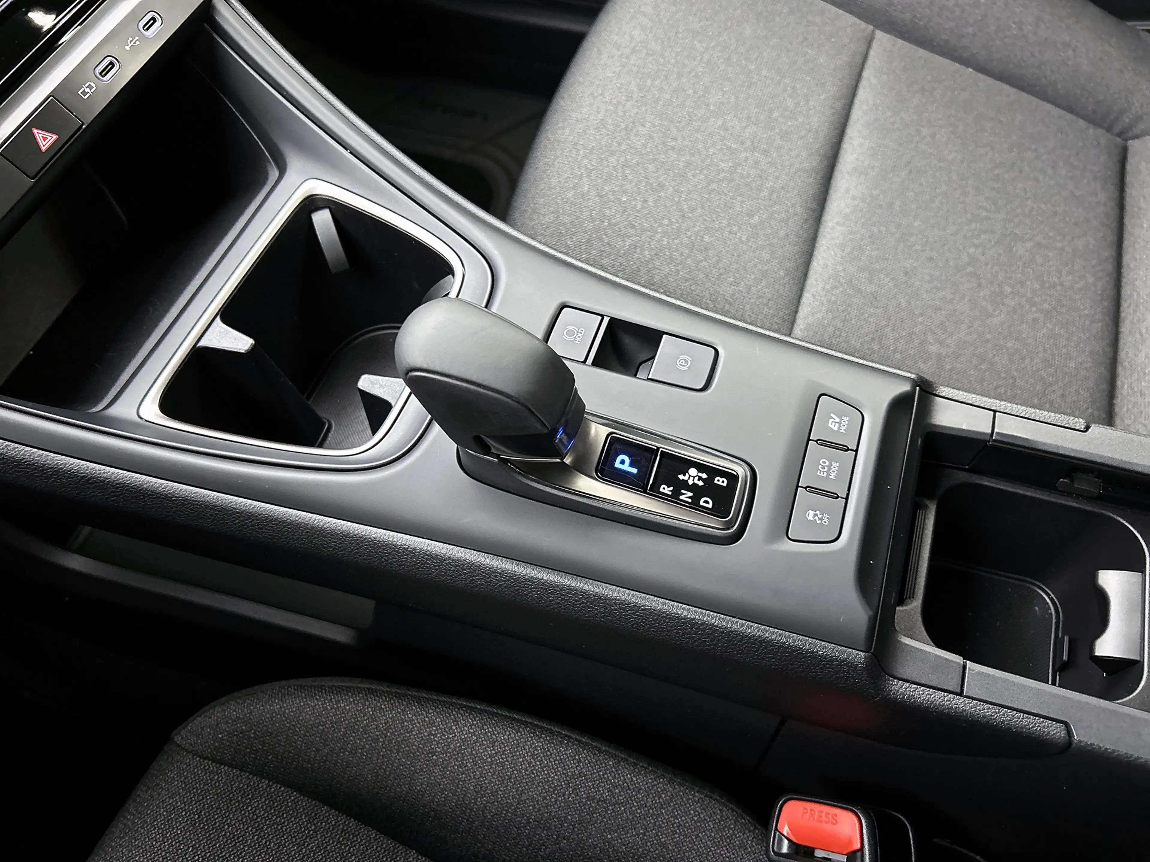 Lexus LBX 2WD Limited + | Dealeronderhouden | — photo 13