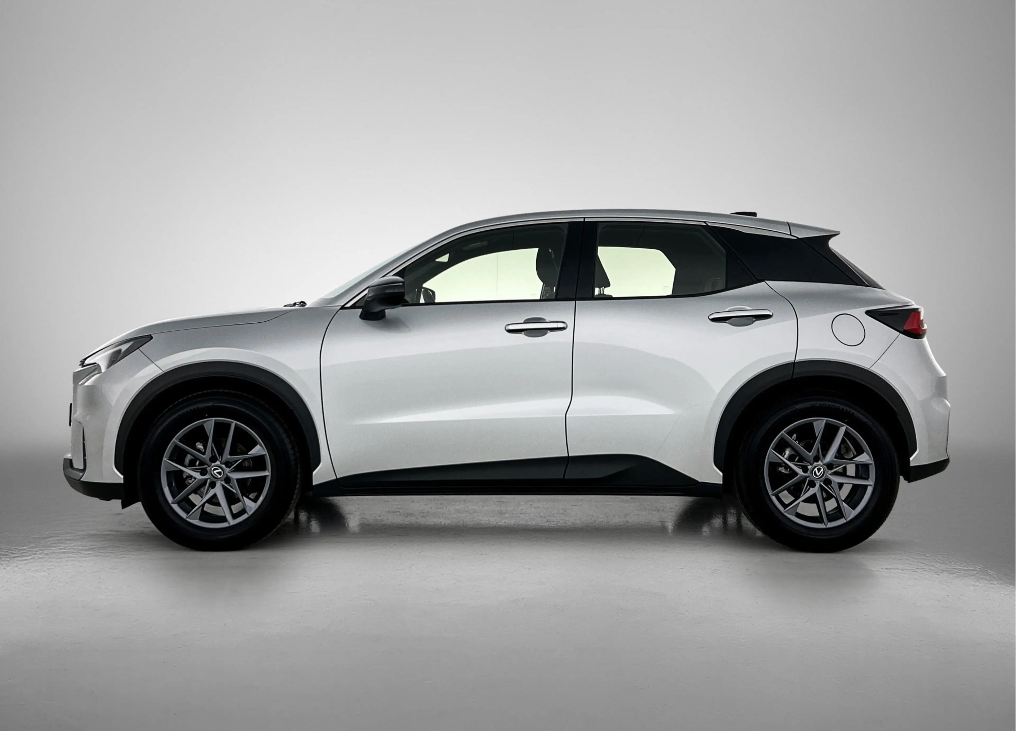 Lexus LBX 2WD Limited + | Dealeronderhouden | — photo 3