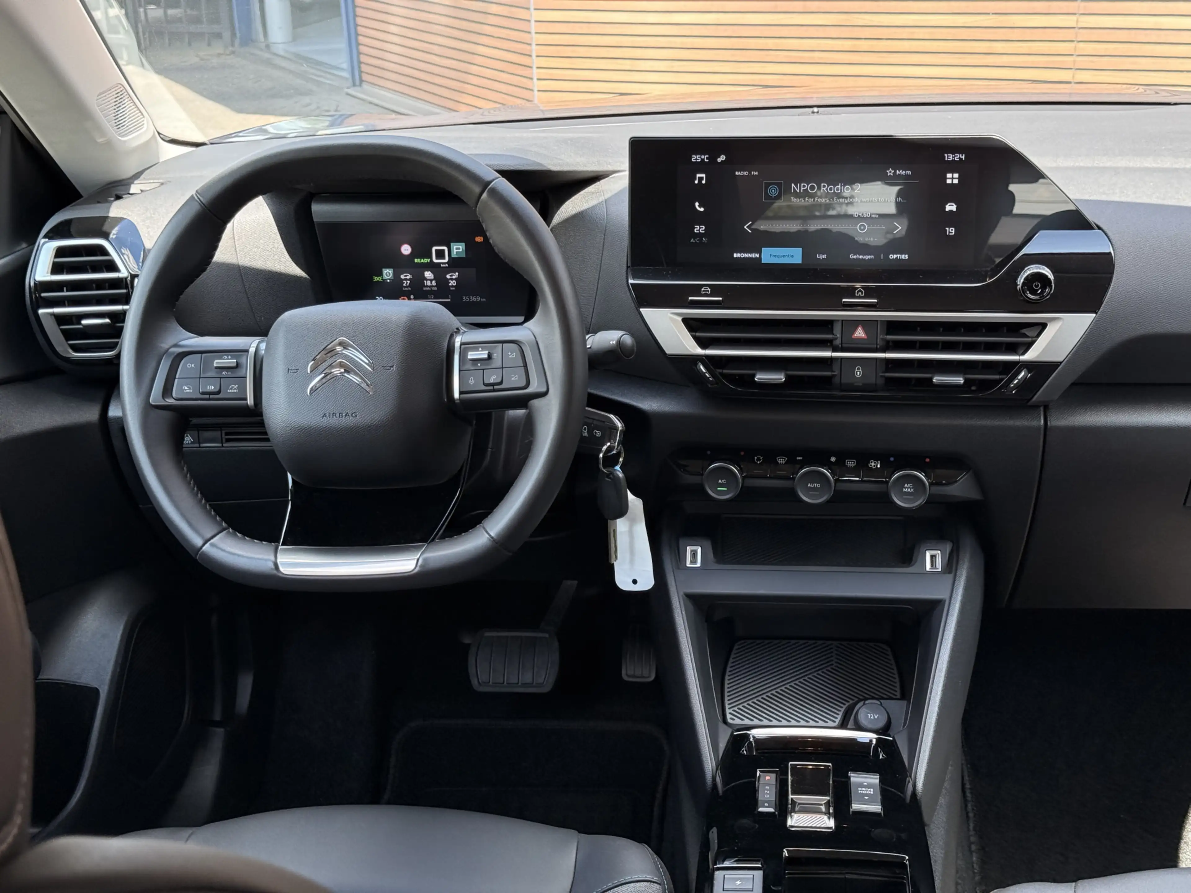 Citroen E-C4 Electric You 50 kWh Camera / Cruise / Carplay / Lm Velgen — photo 19