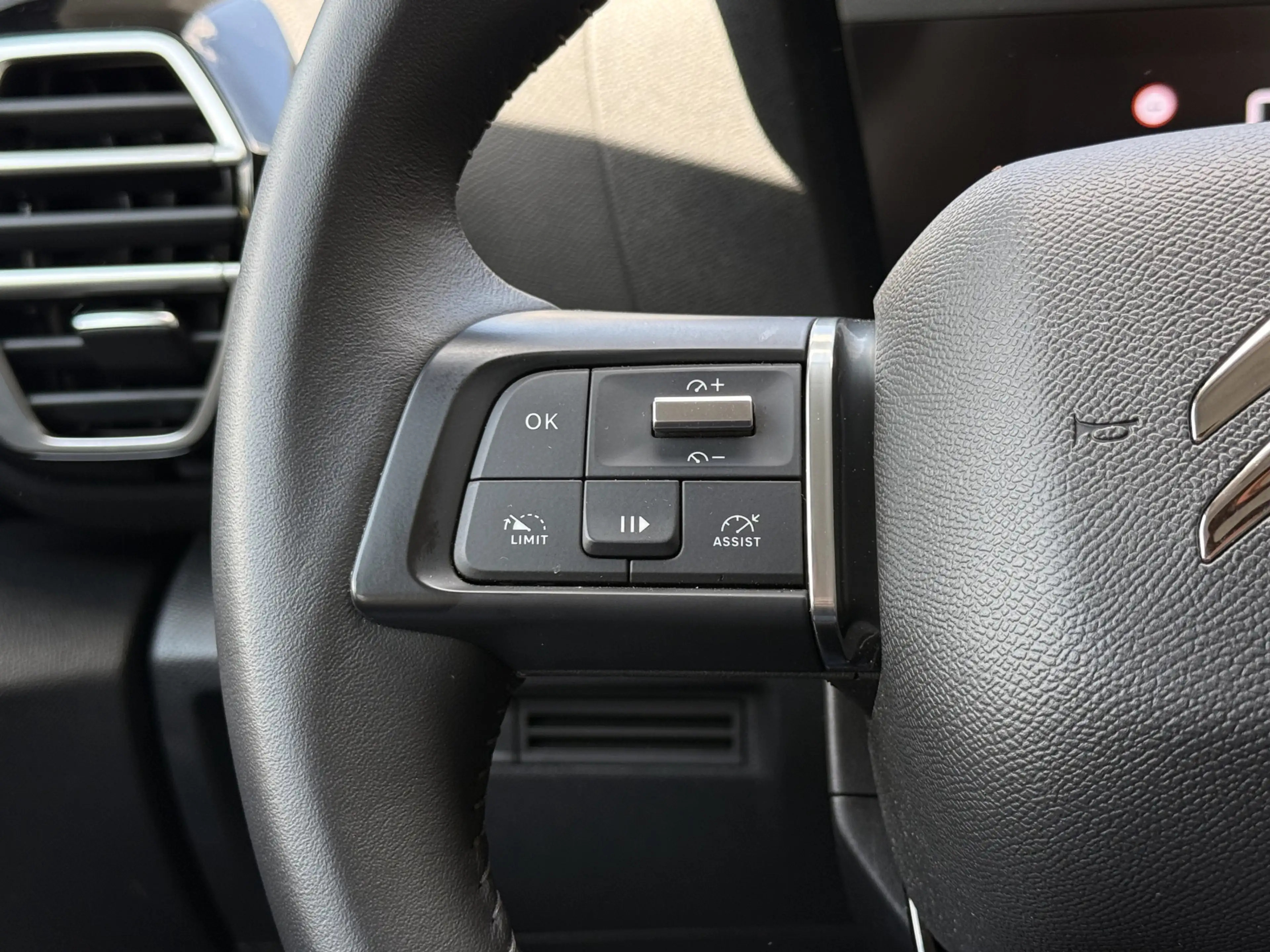 Citroen E-C4 Electric You 50 kWh Camera / Cruise / Carplay / Lm Velgen — photo 22