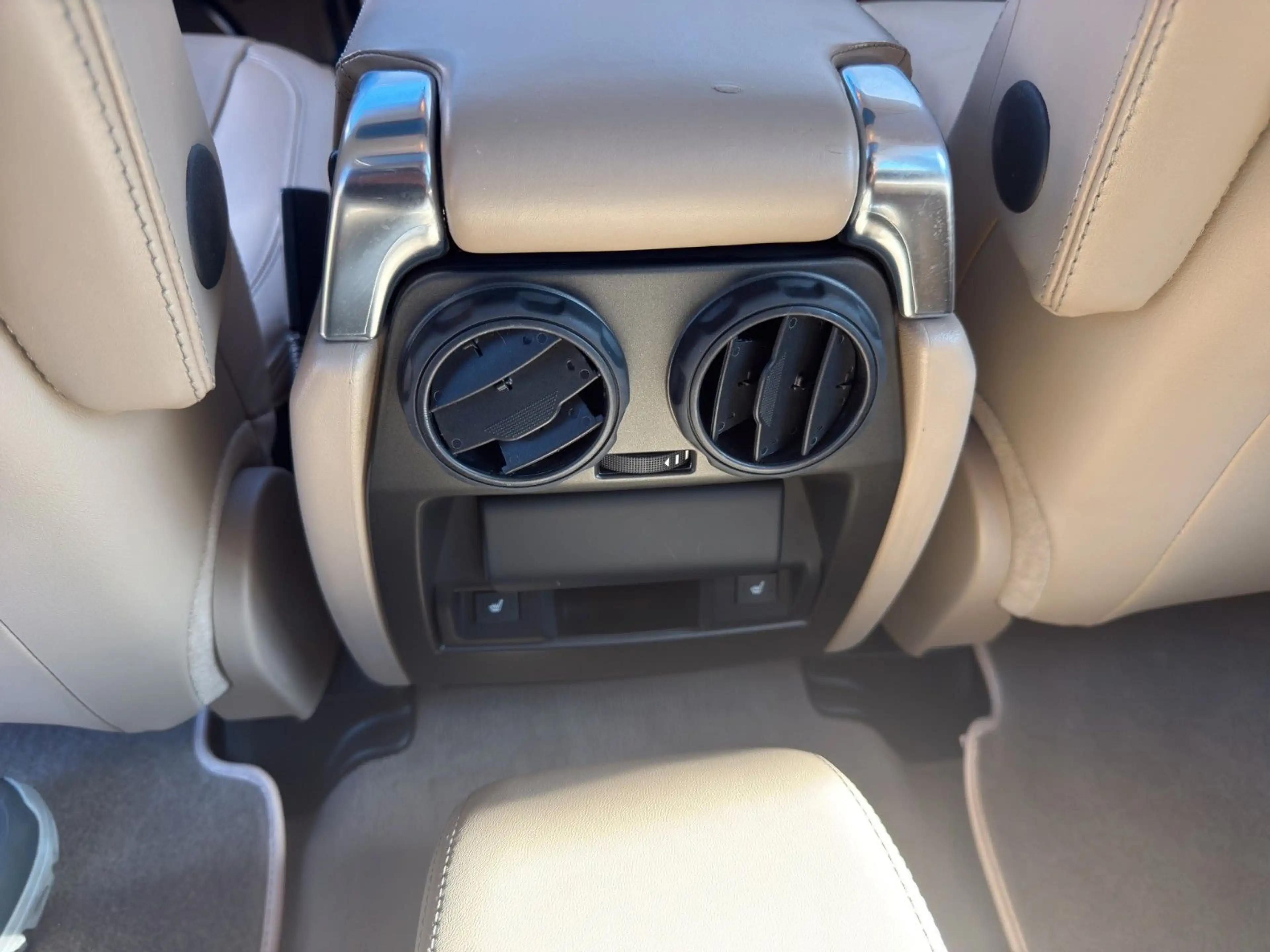 Land Rover Discovery 4 HSE SDV6 7 SITZE PANO XEN AHK LEDER — photo 15