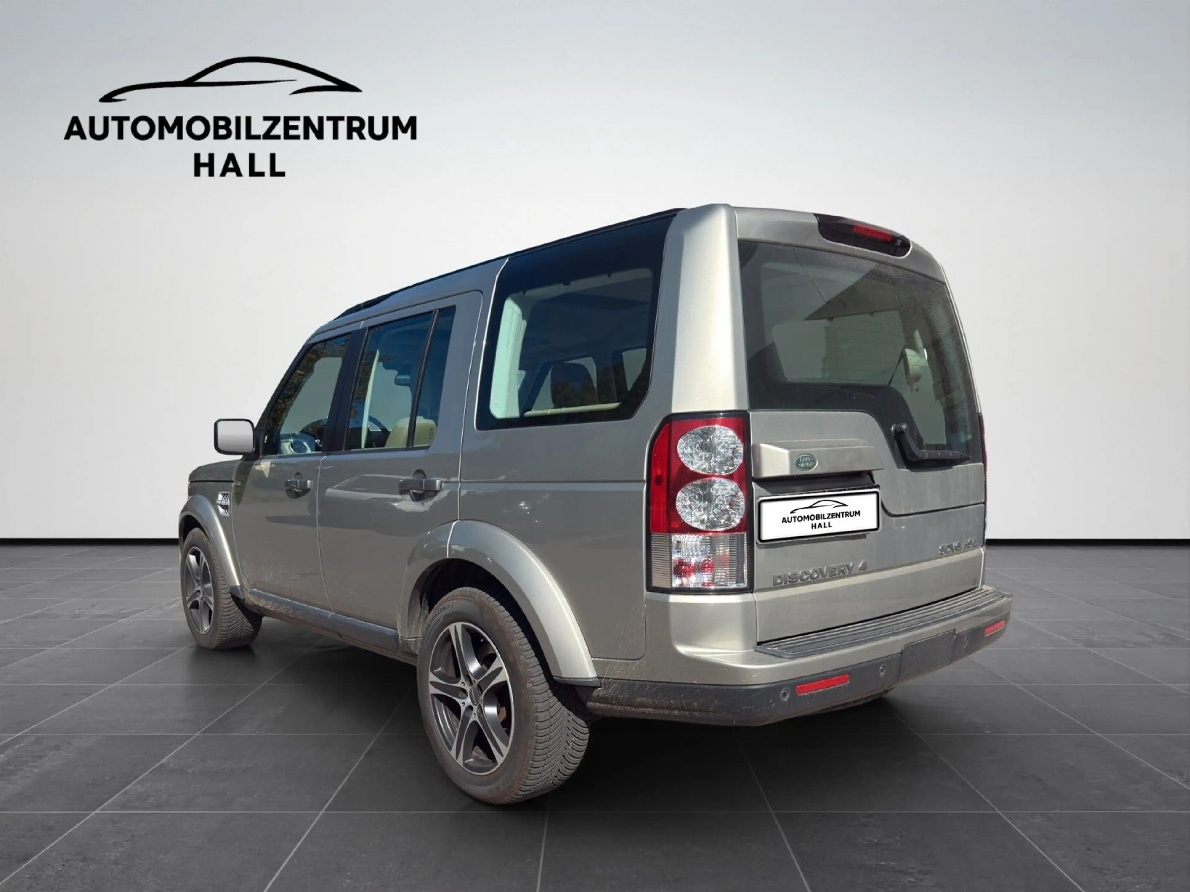 Land Rover Discovery 4 HSE SDV6 7 SITZE PANO XEN AHK LEDER — photo 3