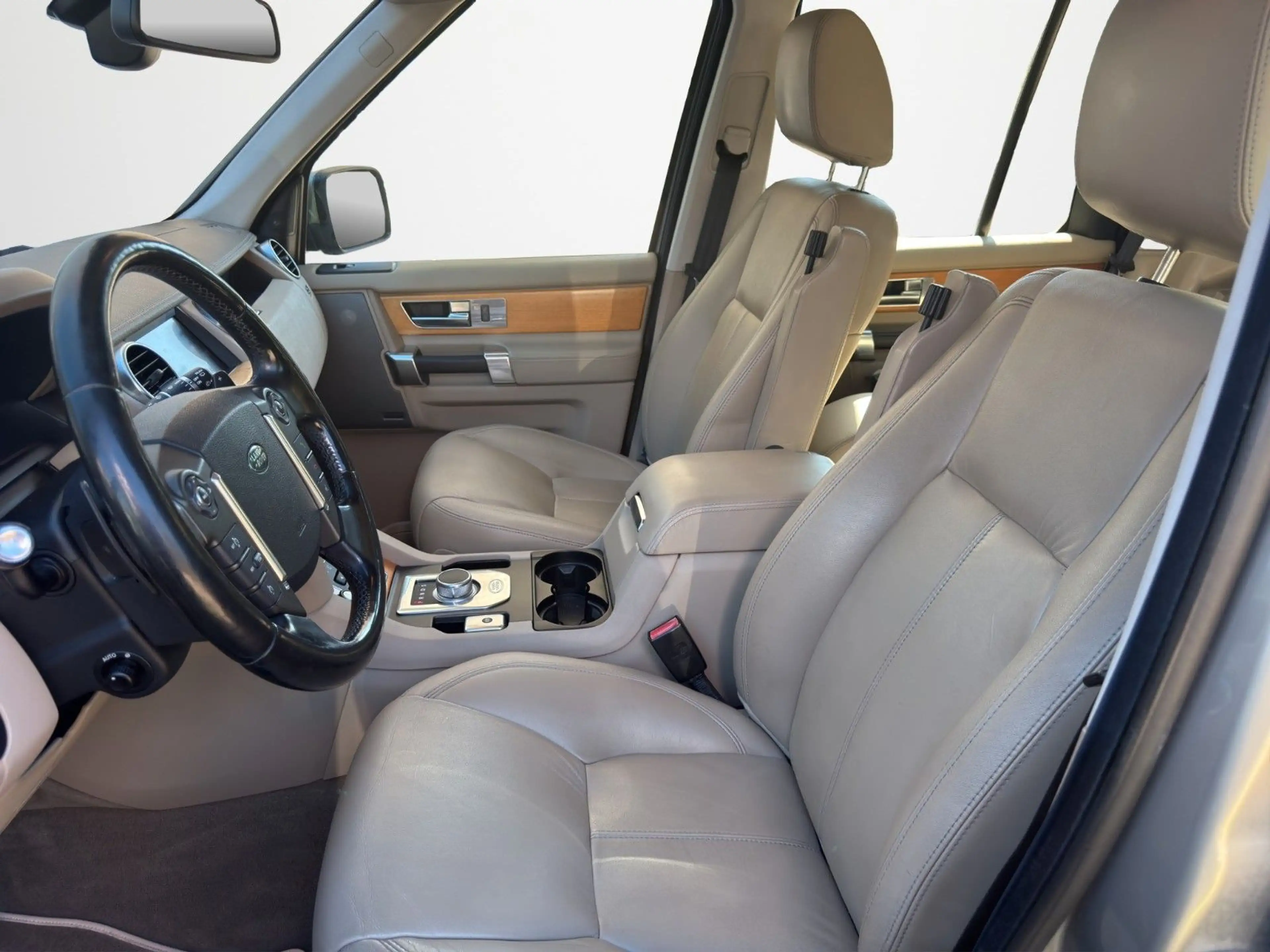 Land Rover Discovery 4 HSE SDV6 7 SITZE PANO XEN AHK LEDER — photo 9