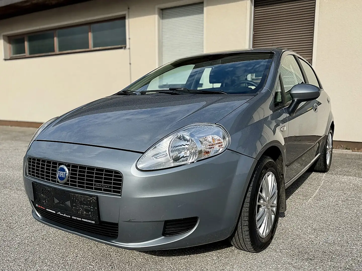 Fiat Grande Punto 1,3 16V JTD Multijet 75 Active *Pickerl 10/26+4Mo* Grau - 1