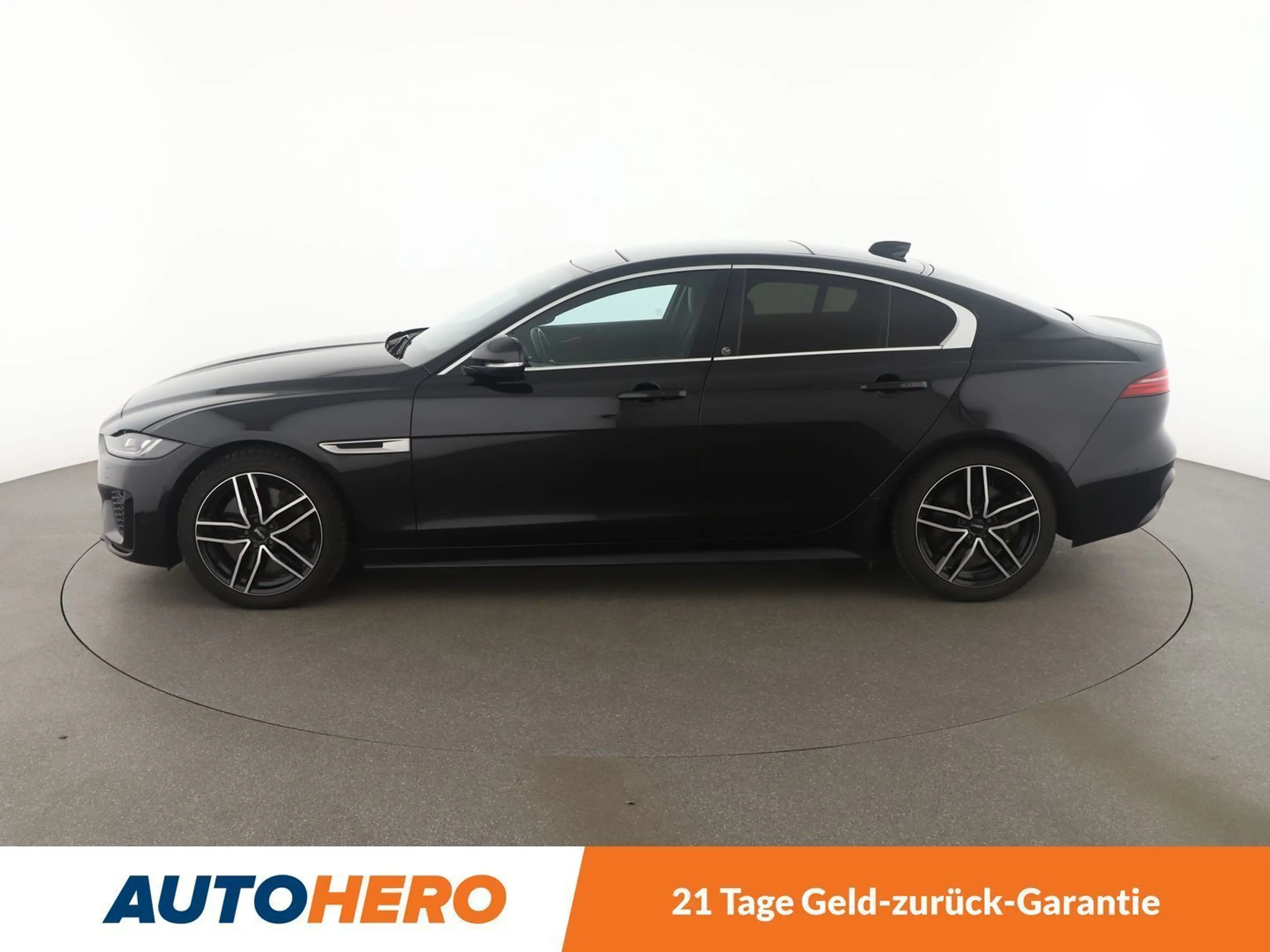 Jaguar XE 20d R-Dynamic HSE AWD *ACC*LIM*PDC*NAVI* — photo 3