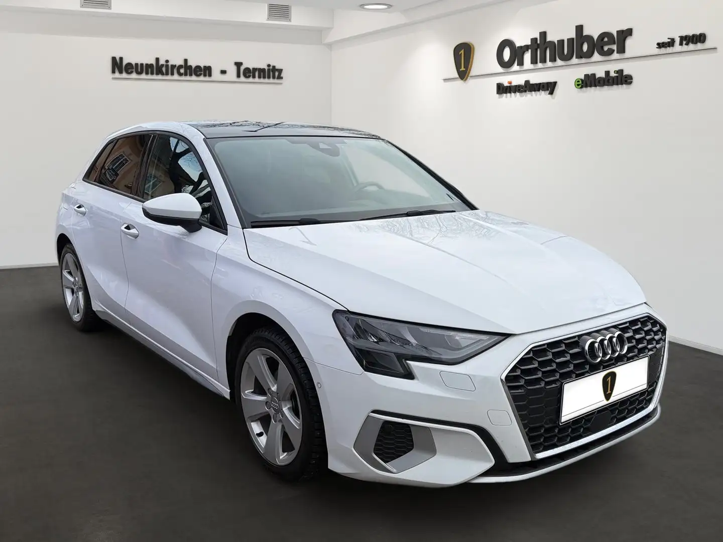 Audi A3 35 TFSI advanced ext. Weiß - 2