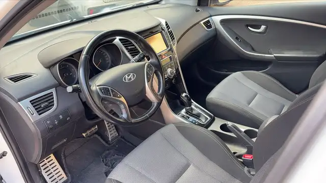 Hyundai I30 view 8