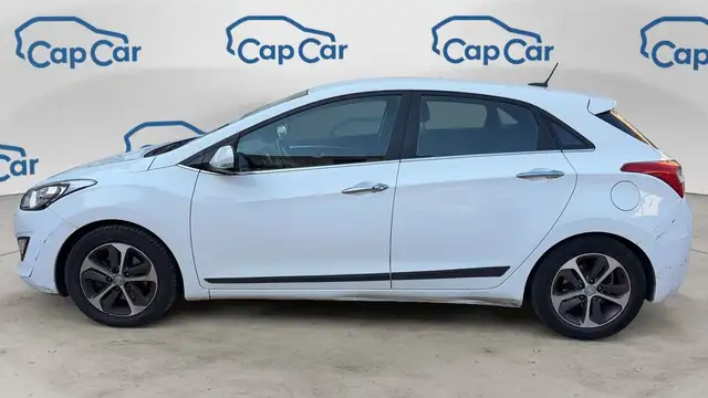 Hyundai I30 view 2