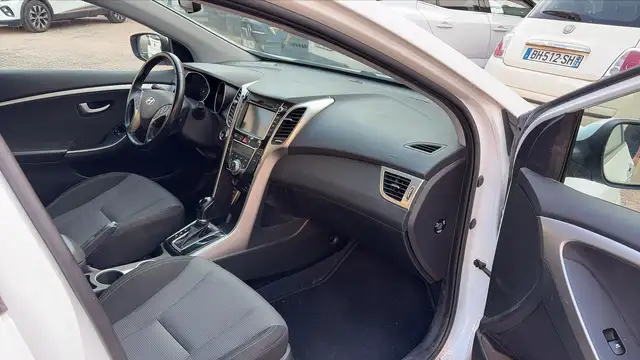 Hyundai I30 view 10