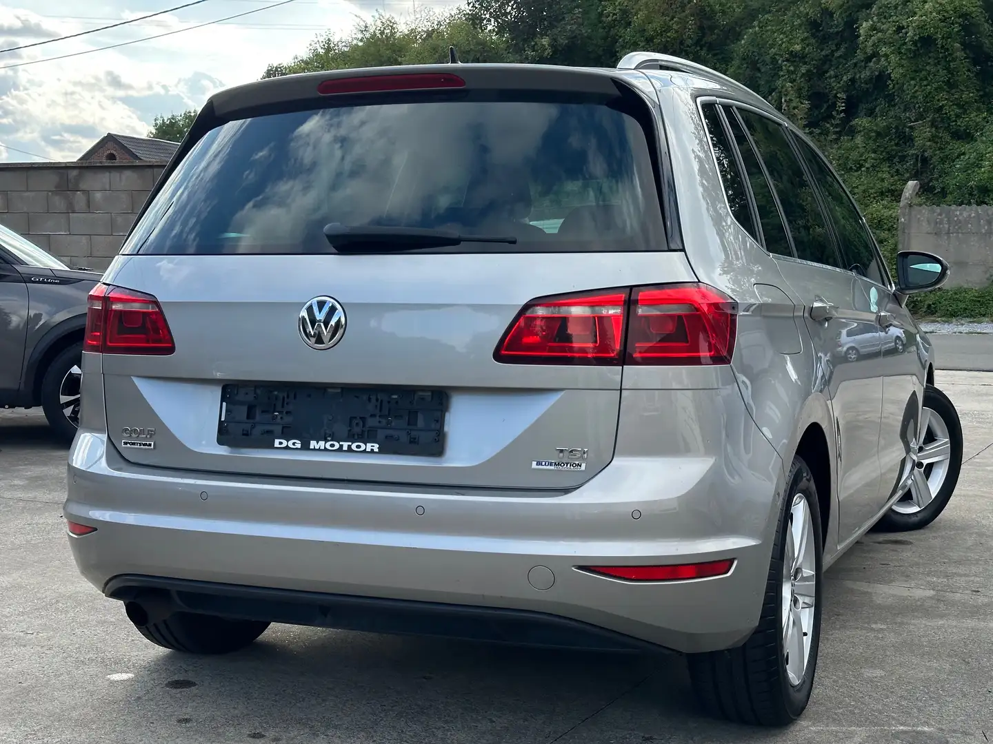 Volkswagen Golf Sportsvan Golf Sportsvan 1.2TSI DSG*1ER MAIN*EU6b*FAIBLE KM! Gris - 2