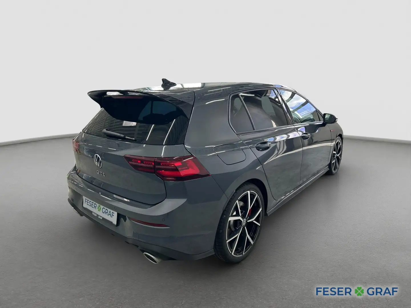 Volkswagen Golf VIII GTI Clubsport 2.0TSI 221kW DSG Kamera Grau - 2