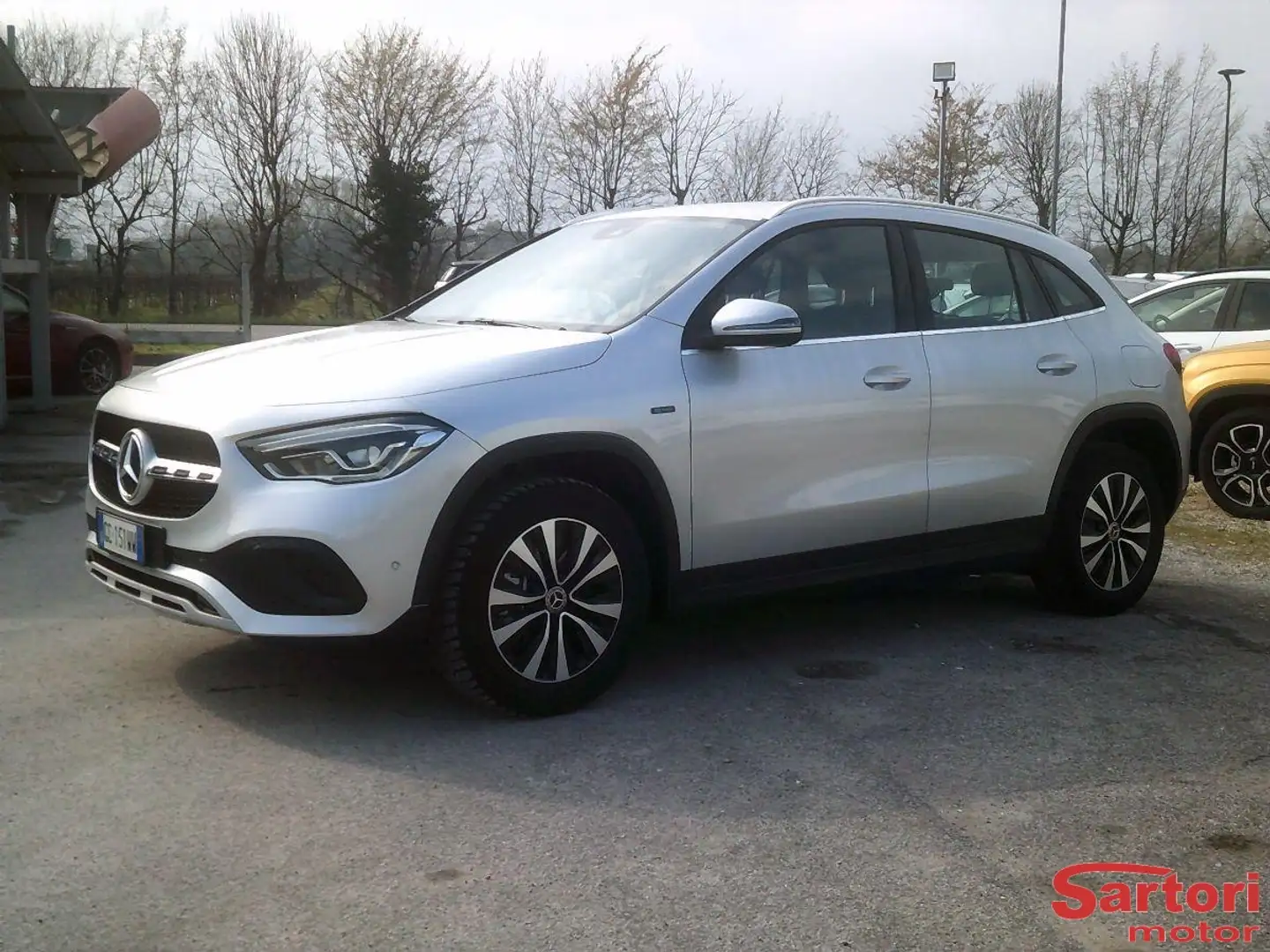 Mercedes-Benz GLA 250 UNIPROPRIETARIO OTTIME CONDIZIONI! Argento - 1