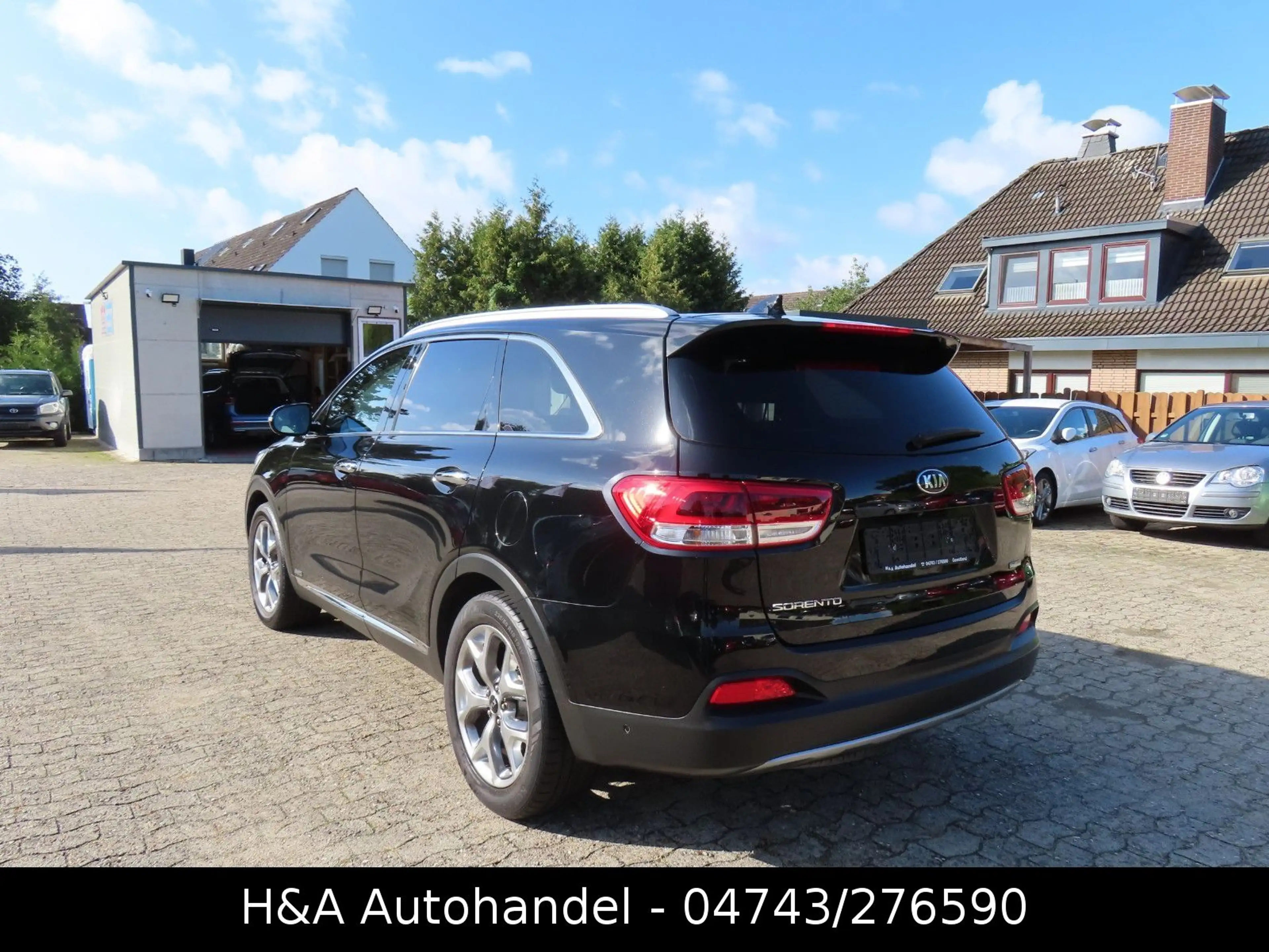 Kia Sorento Platinum Edition 4WD — photo 4