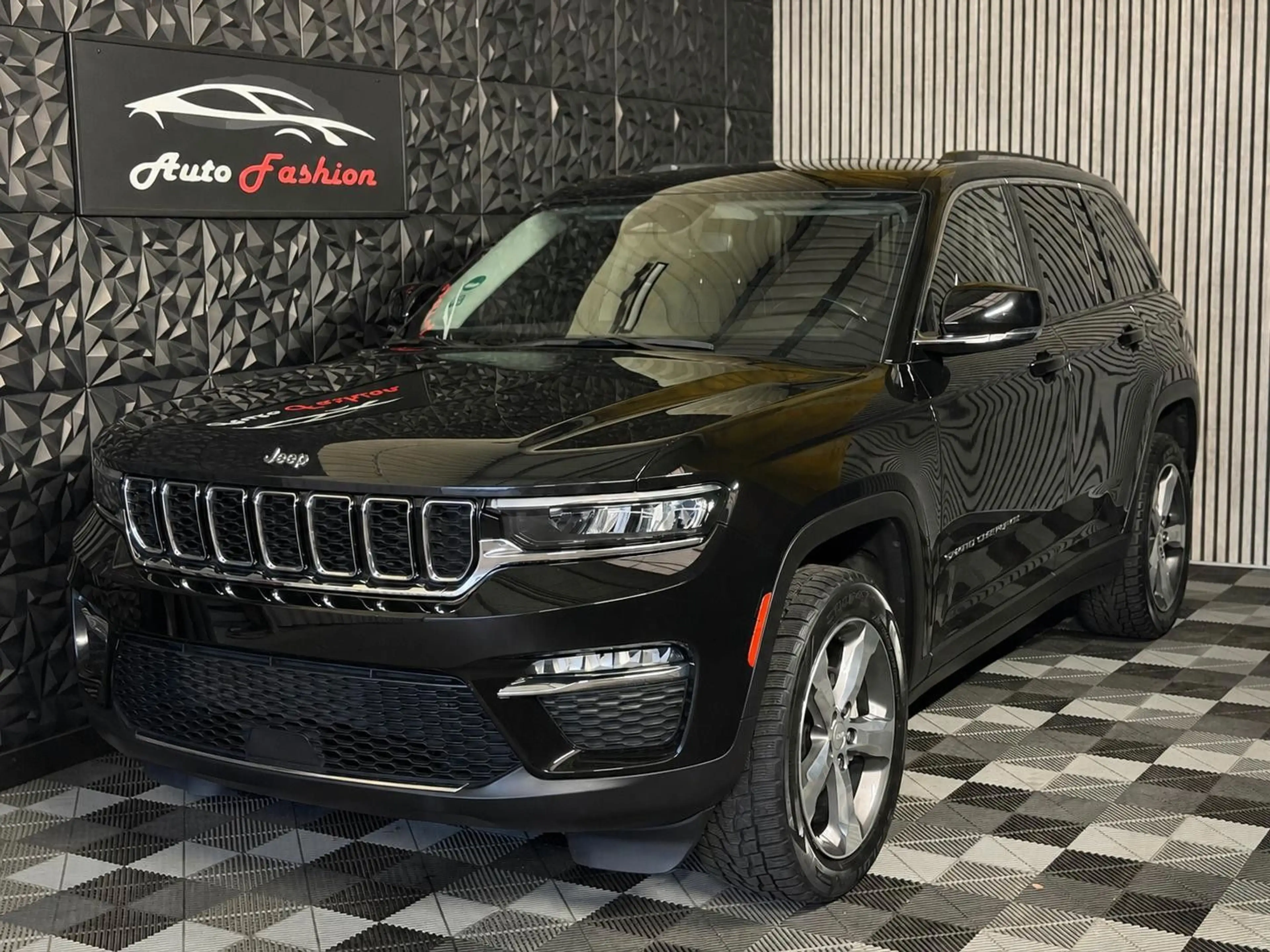 Jeep Grand Cherokee V6 3,6l Limited Unfallfrei
